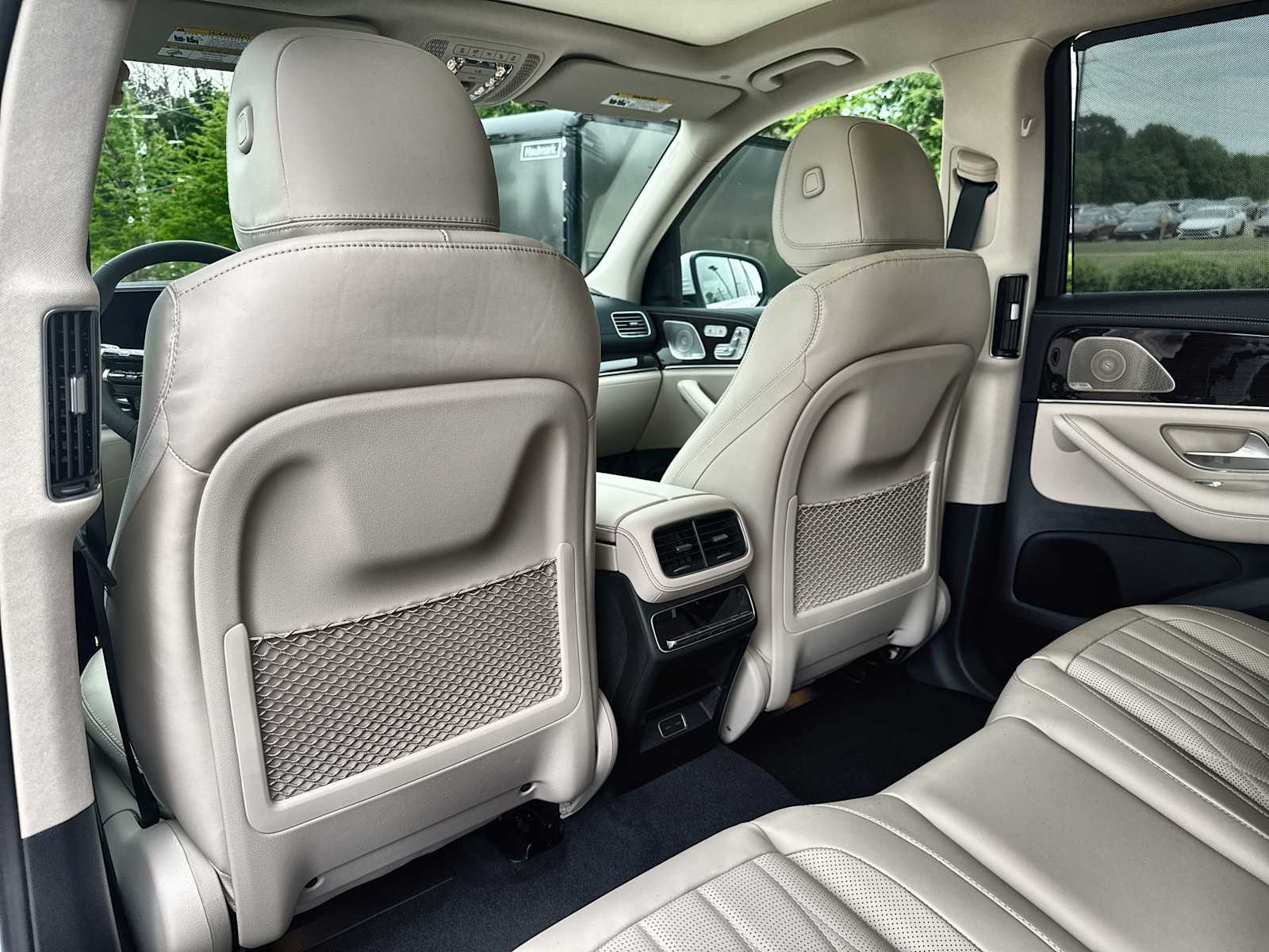 Thumbnail: 2026 Mercedes-Benz GLE - 18