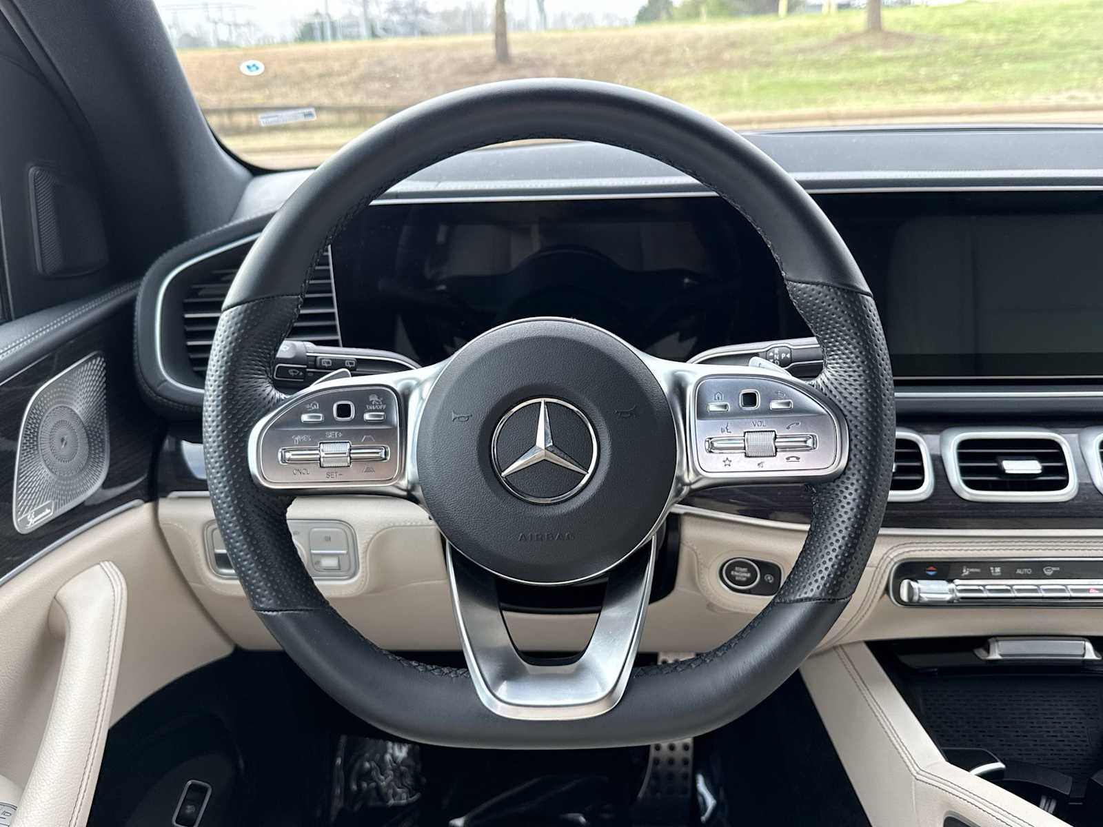 Thumbnail: 2023 Mercedes-Benz GLS - 20