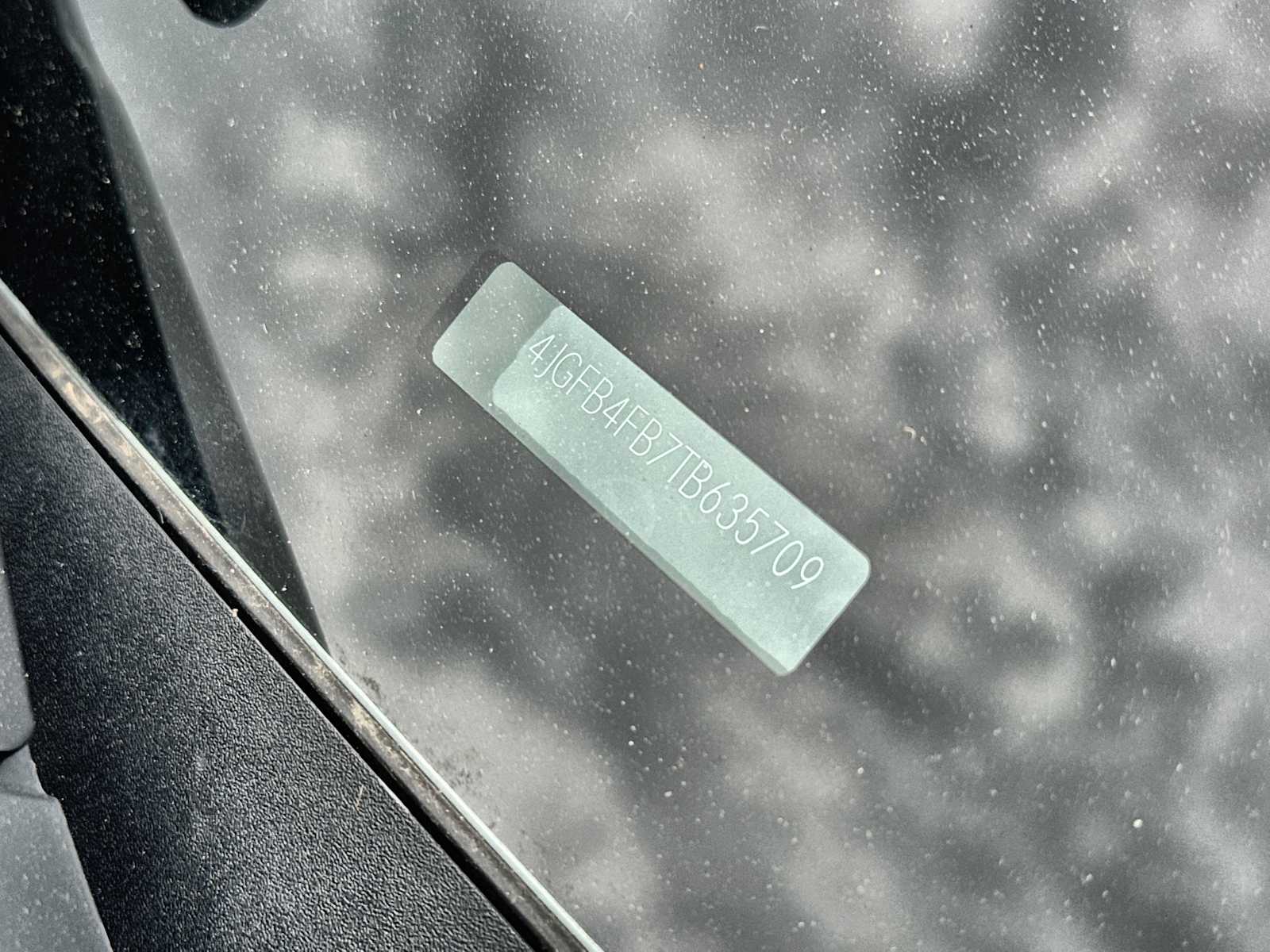 Thumbnail: 2026 Mercedes-Benz GLE - 25