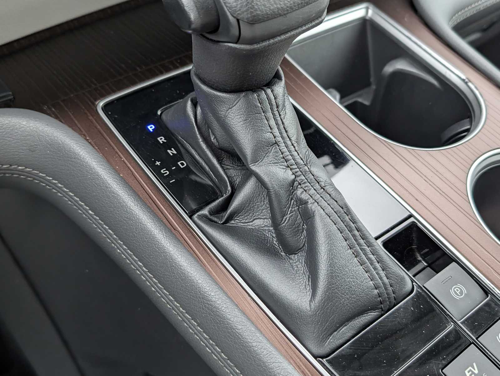 Thumbnail: 2021 Toyota Sienna - 18