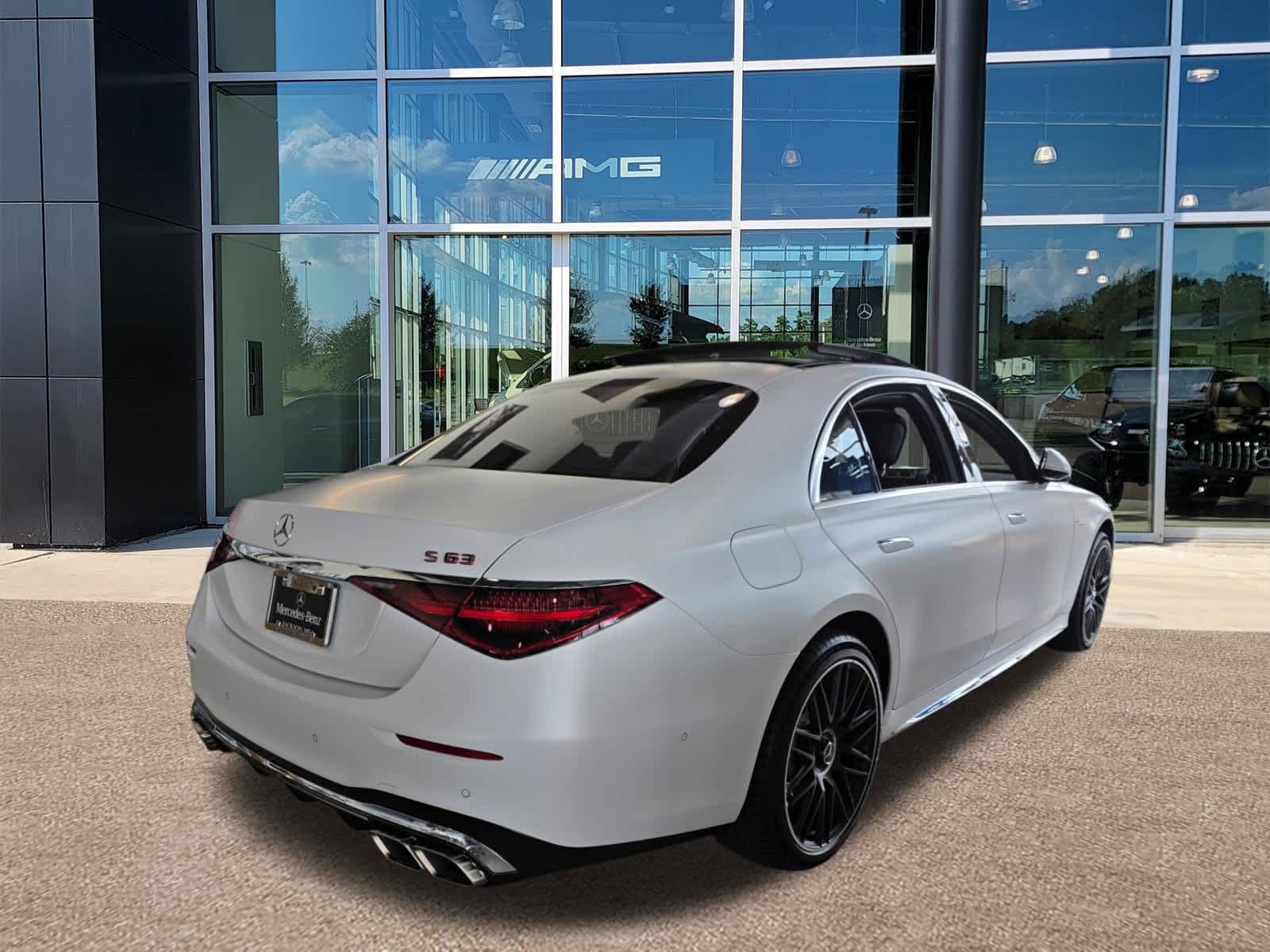 Thumbnail: 2026 Mercedes-Benz S-Class - 4