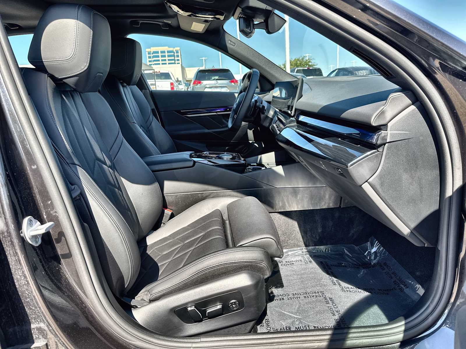 Thumbnail: 2026 BMW 5 Series - 9