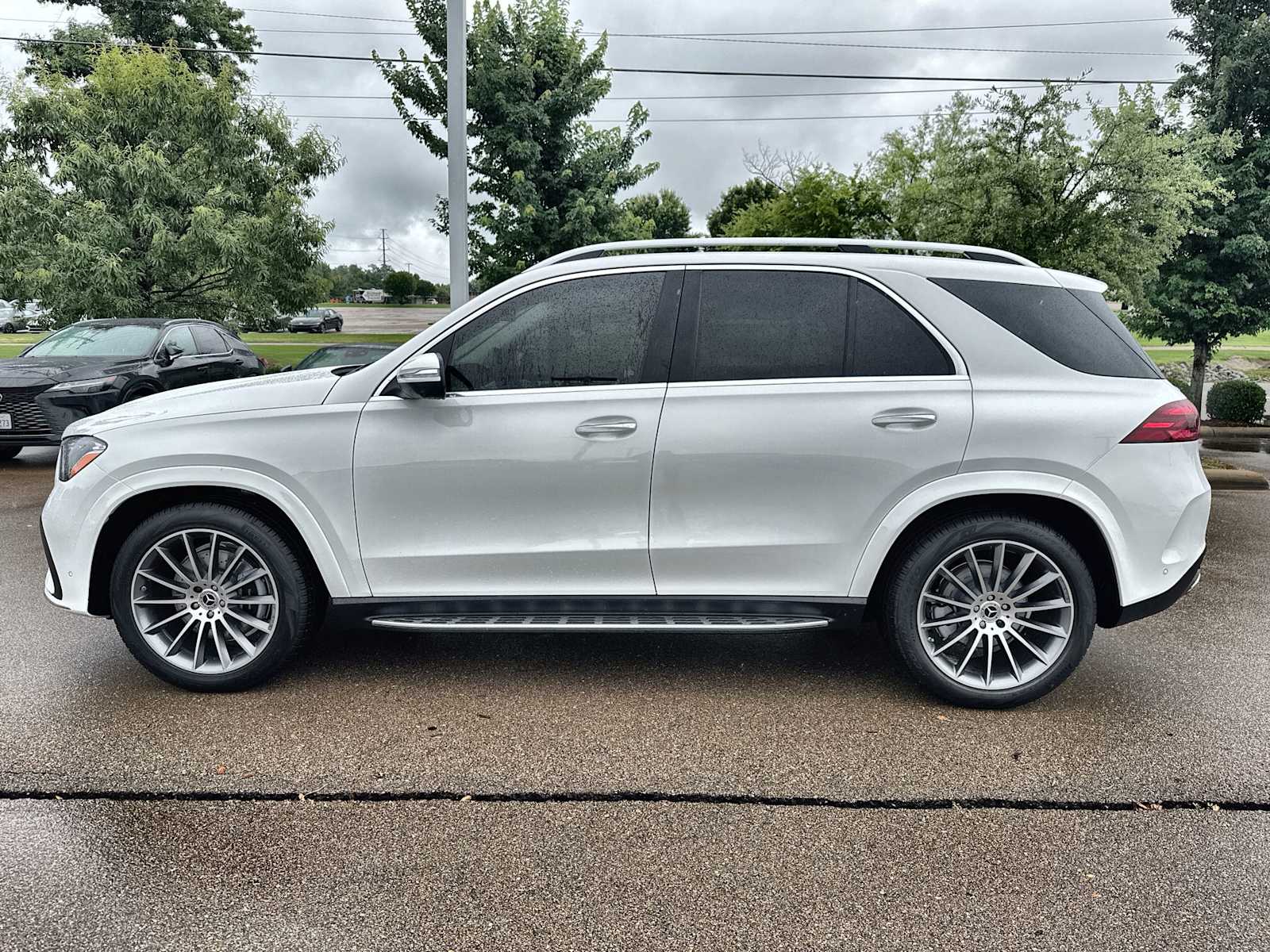 Thumbnail: 2026 Mercedes-Benz GLE - 5