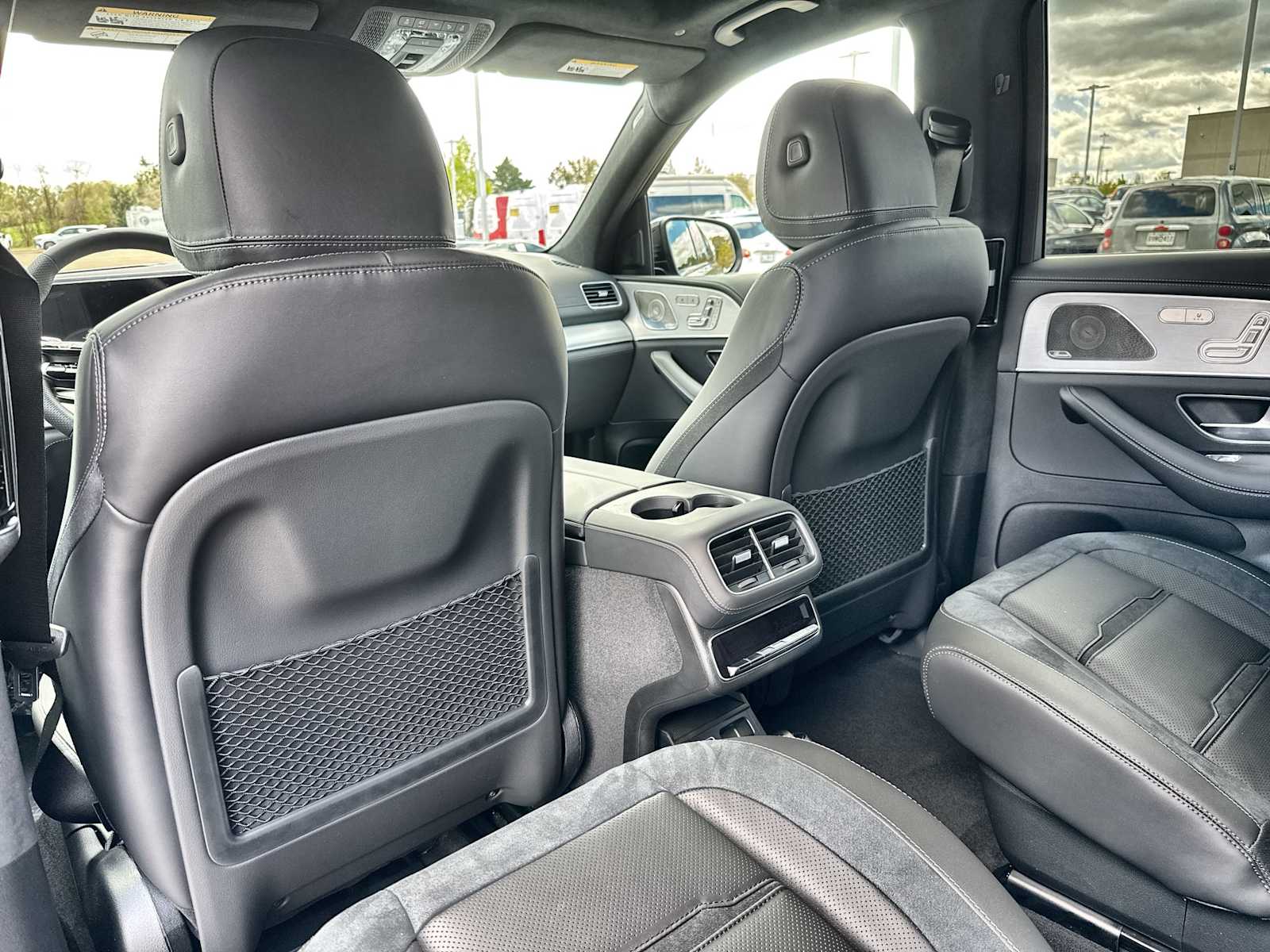 Thumbnail: 2026 Mercedes-Benz GL-Class - 18