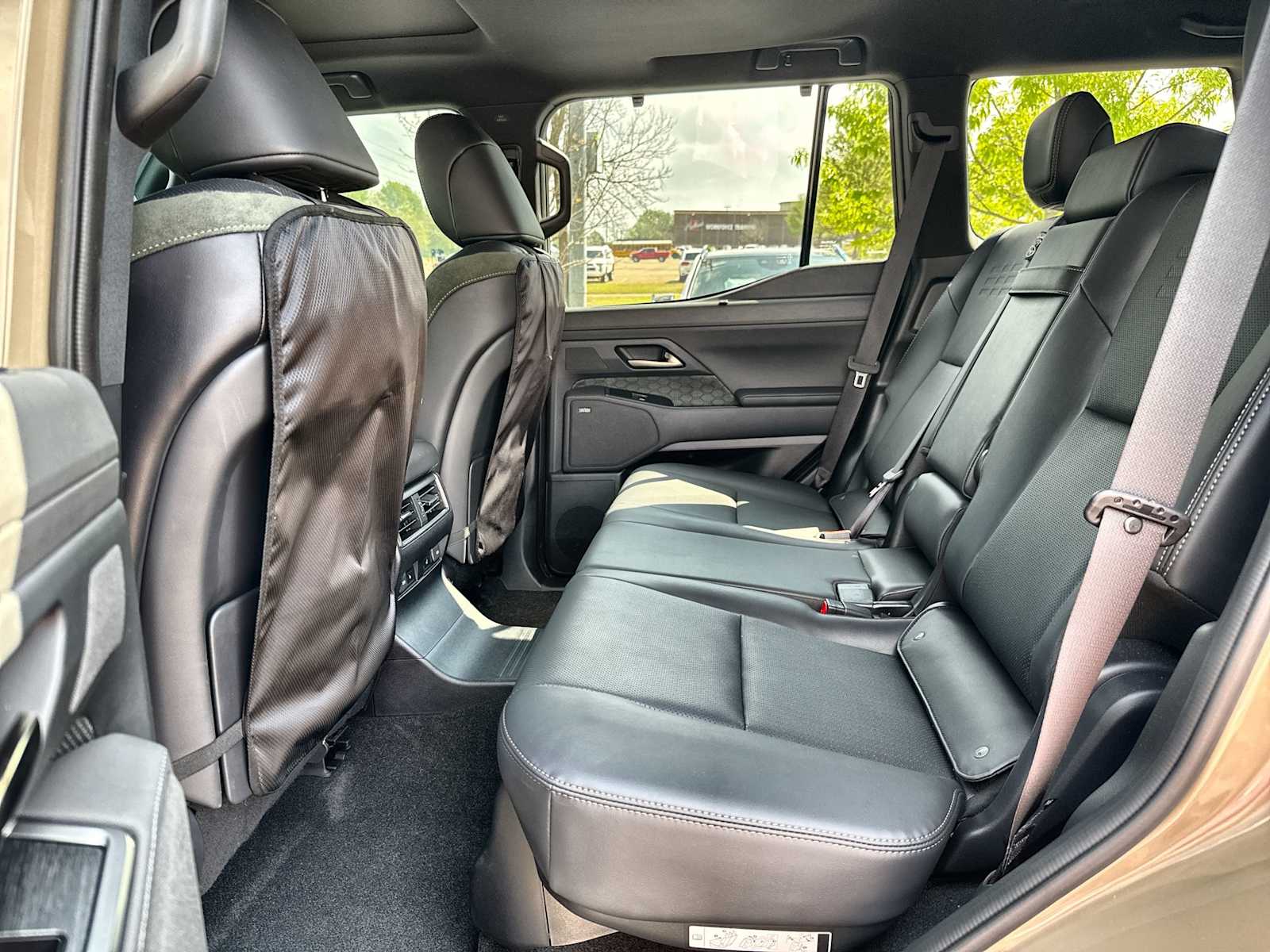 Thumbnail: 2025 Lexus GX - 4