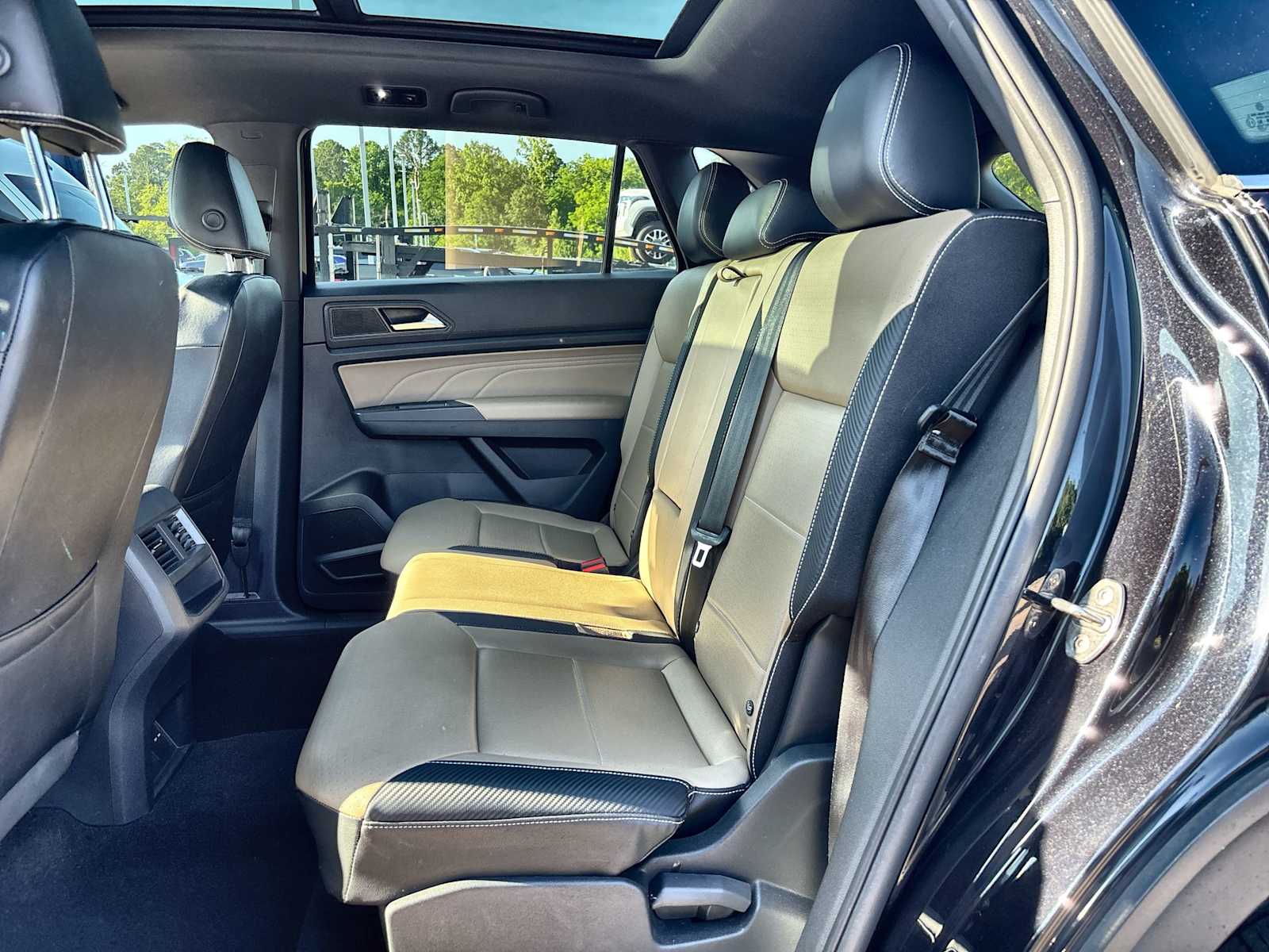 Thumbnail: 2021 Volkswagen Atlas - 4
