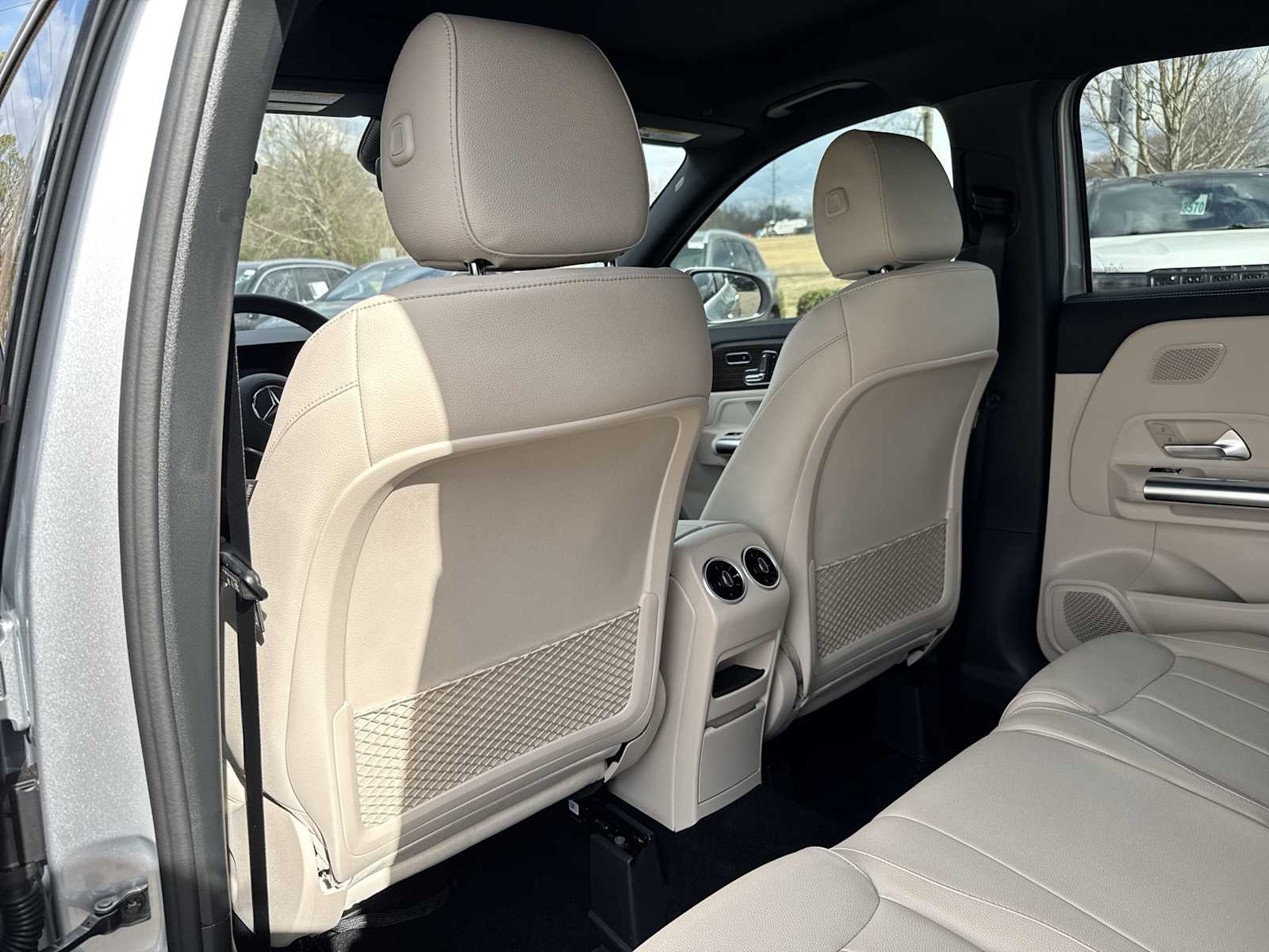 Thumbnail: 2026 Mercedes-Benz GLA - 16