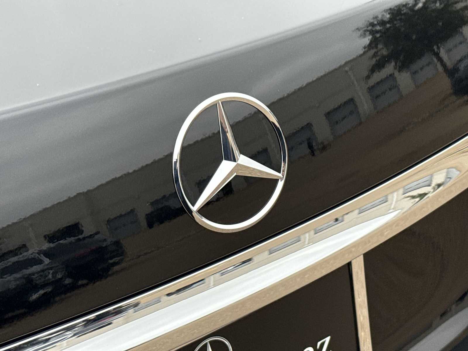 Thumbnail: 2026 Mercedes-Benz S-Class - 10