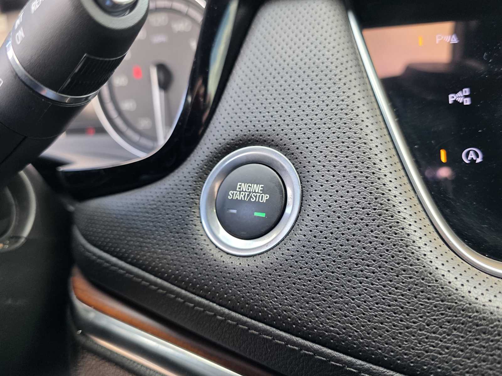 Thumbnail: 2023 Cadillac XT5 - 19