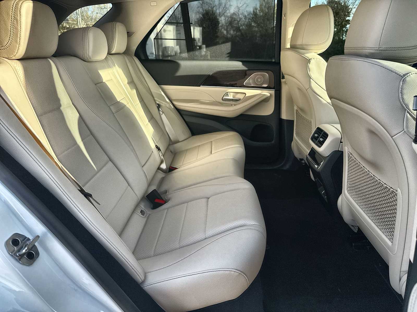 Thumbnail: 2026 Mercedes-Benz GLE - 19