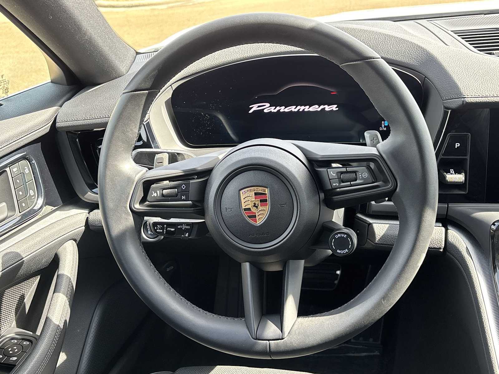 Thumbnail: 2025 Porsche Panamera - 25