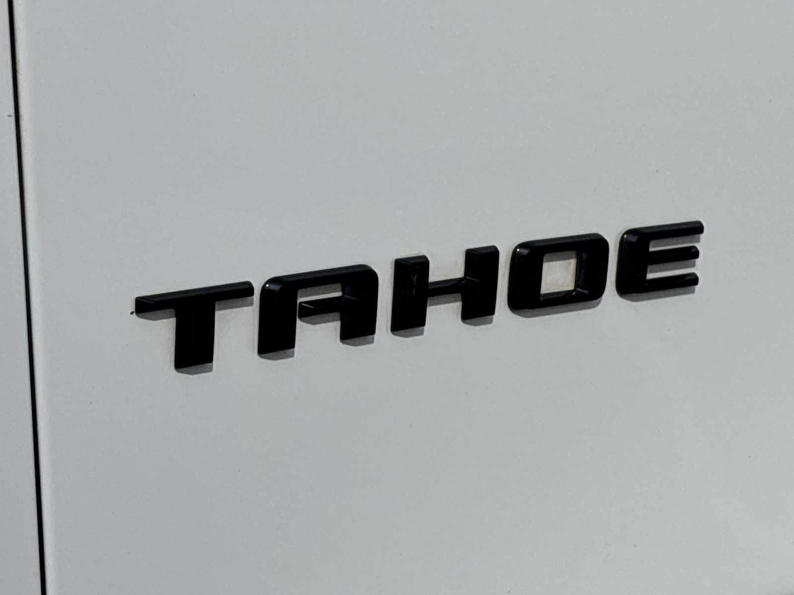 Thumbnail: 2022 Chevrolet Tahoe - 11