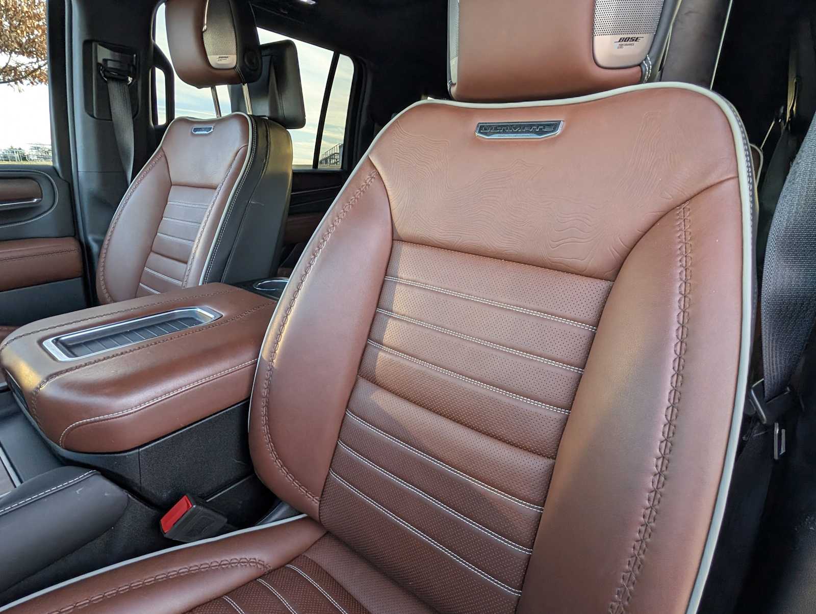 Thumbnail: 2024 GMC Yukon XL - 21