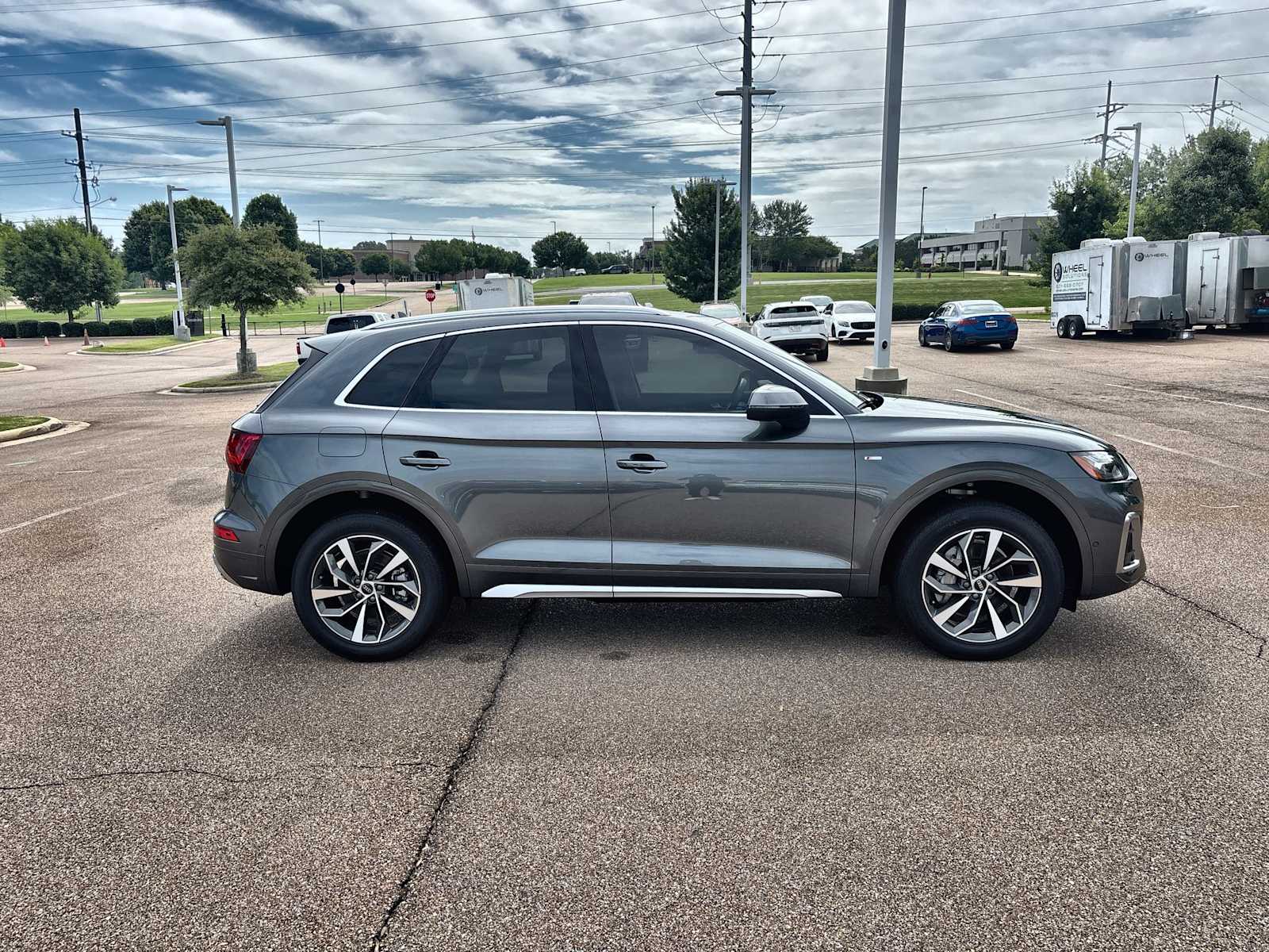 Thumbnail: 2024 Audi Q5 - 9