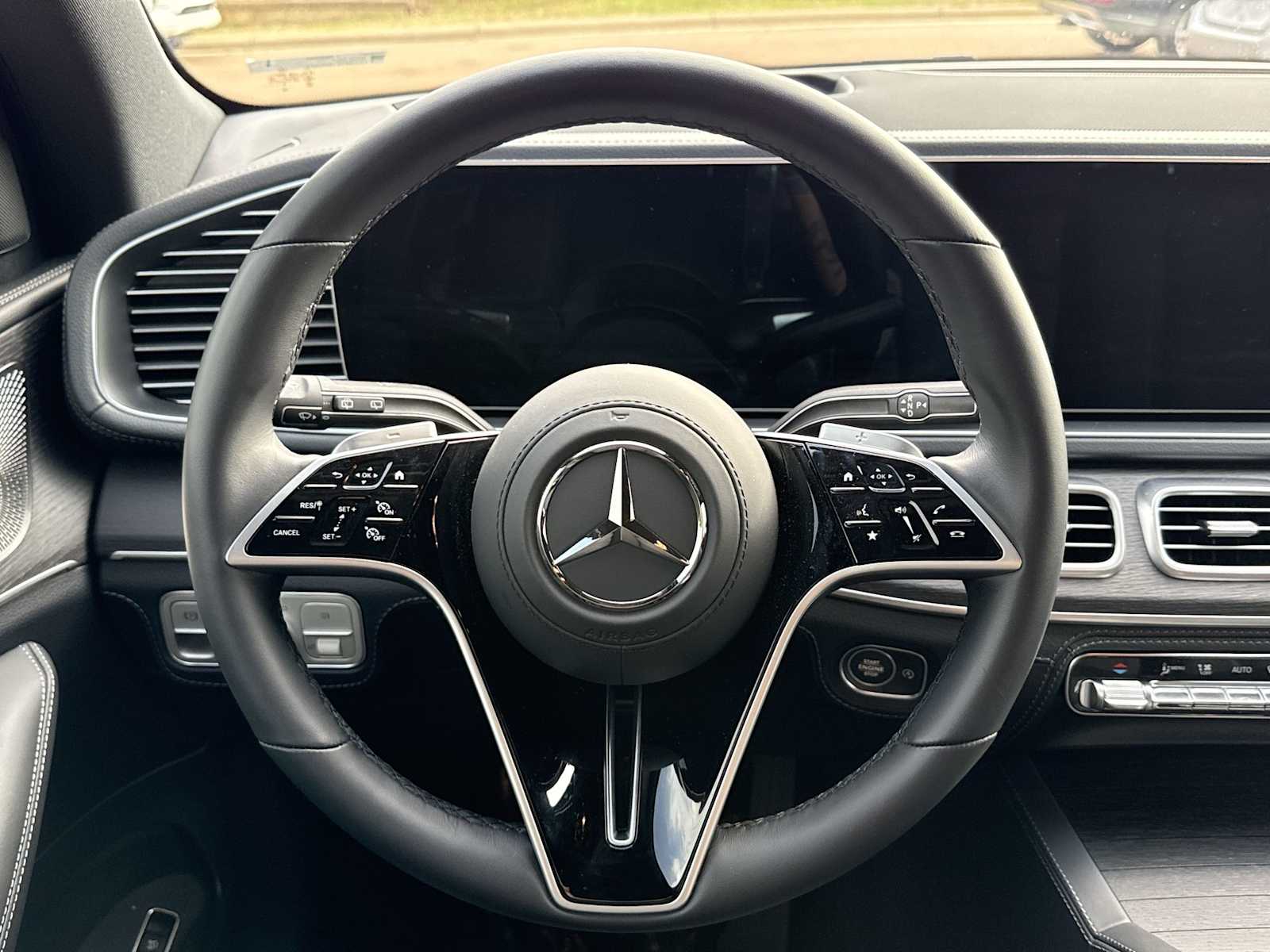 Thumbnail: 2026 Mercedes-Benz GLE - 21