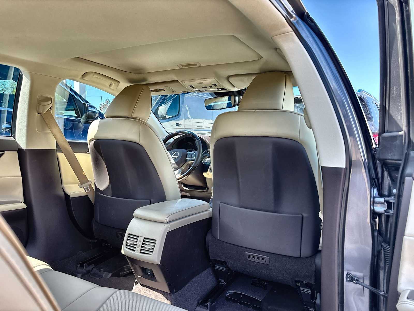 Thumbnail: 2018 Lexus ES - 17