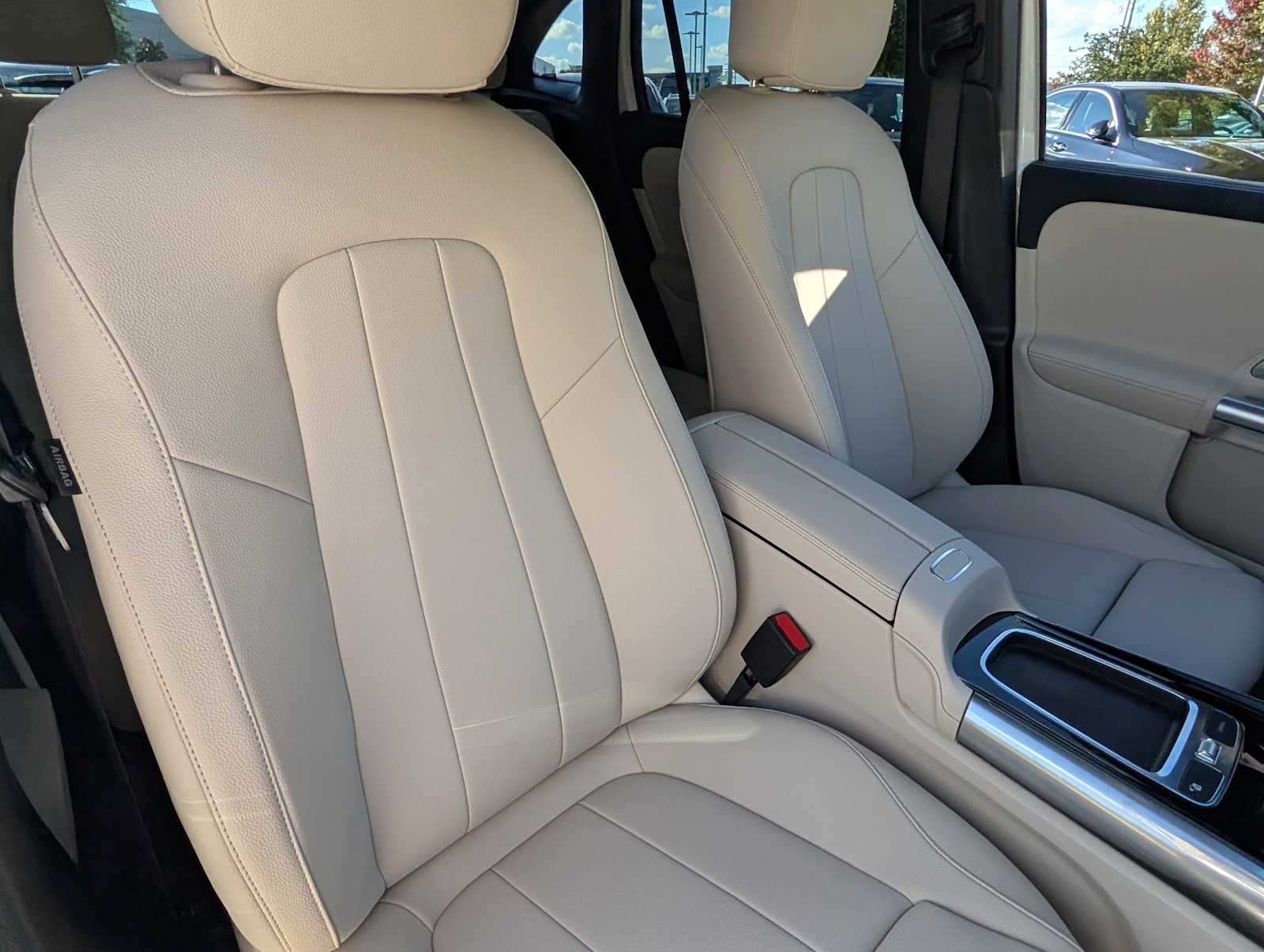 Thumbnail: 2026 Mercedes-Benz GLA - 22