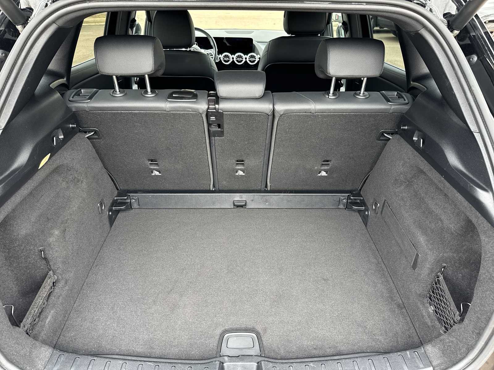 Thumbnail: 2025 Mercedes-Benz GLA - 25