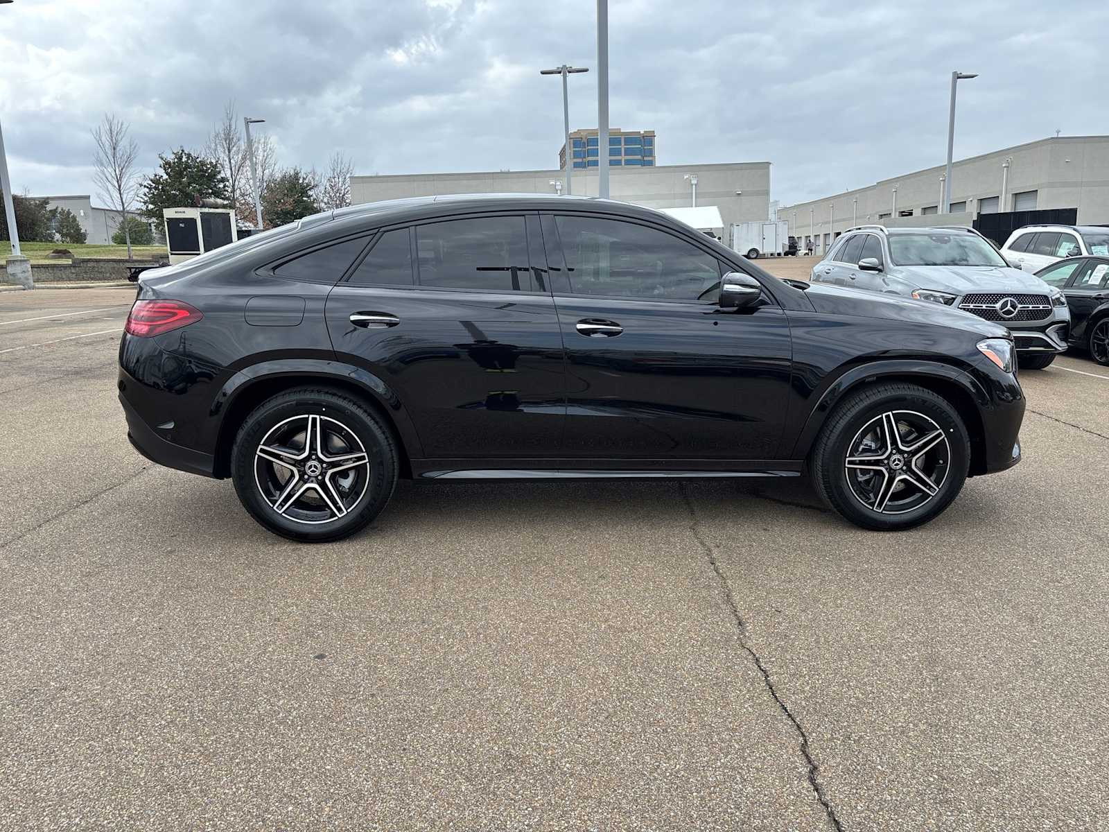 Thumbnail: 2026 Mercedes-Benz GLE - 7