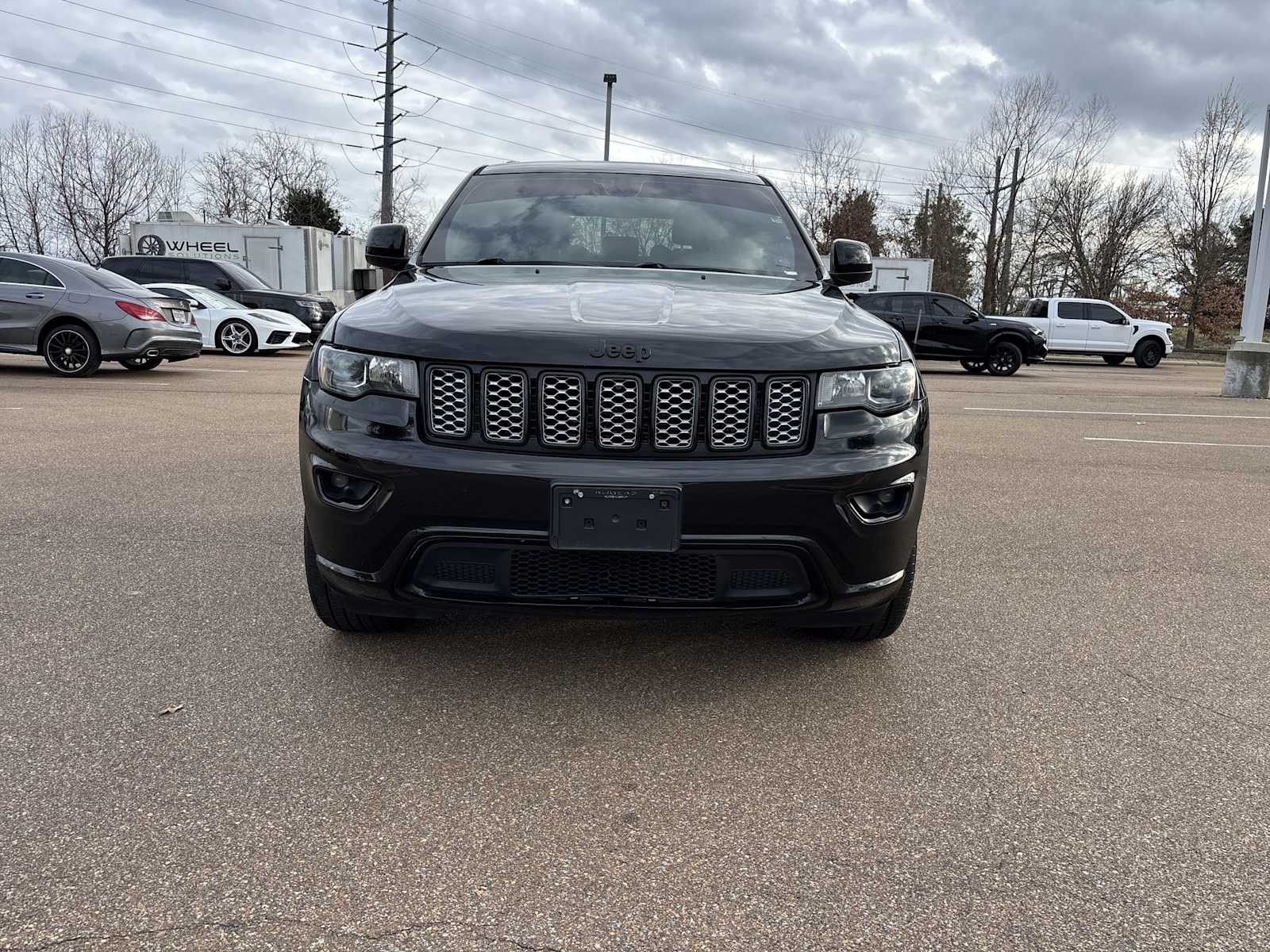 Thumbnail: 2018 Jeep Grand Cherokee - 9
