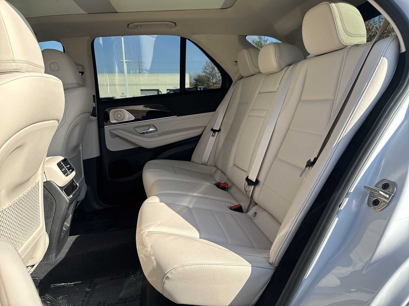 Thumbnail: 2026 Mercedes-Benz GLE - 29