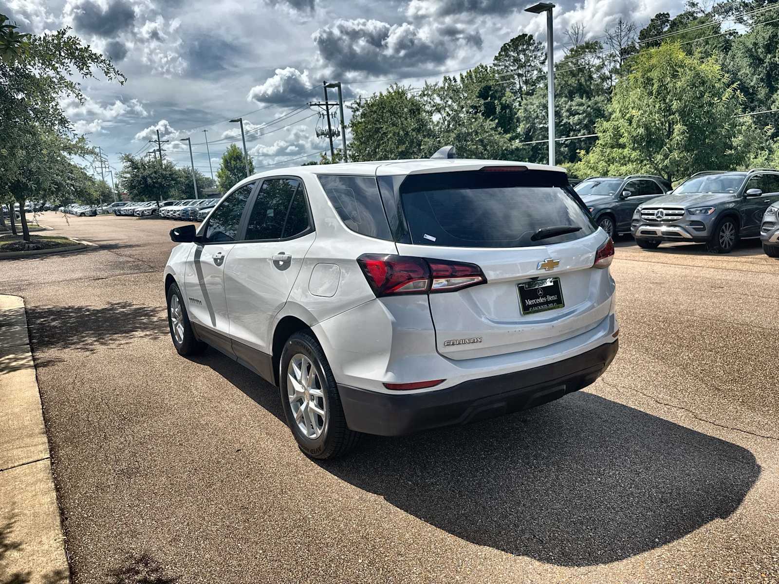 Thumbnail: 2022 Chevrolet Equinox - 6