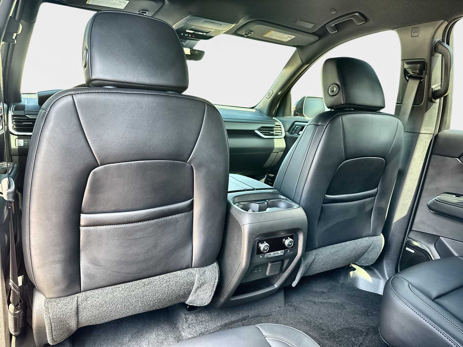 Thumbnail: 2026 GMC Acadia - 18