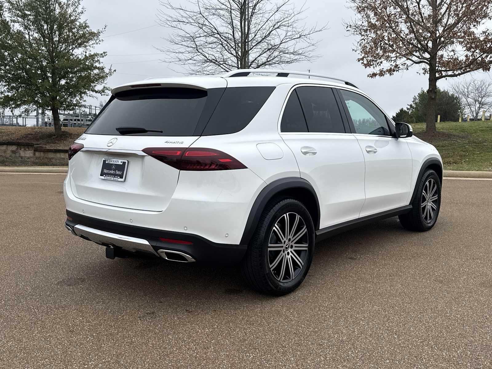 Thumbnail: 2026 Mercedes-Benz GLE - 6