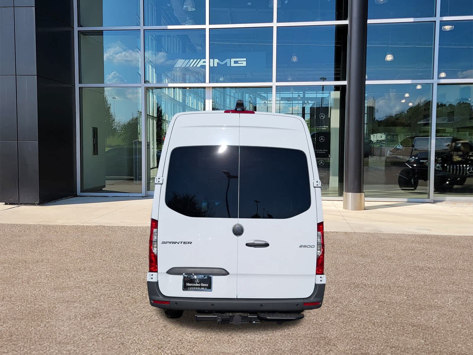 Thumbnail: 2026 Mercedes-Benz Sprinter - 5