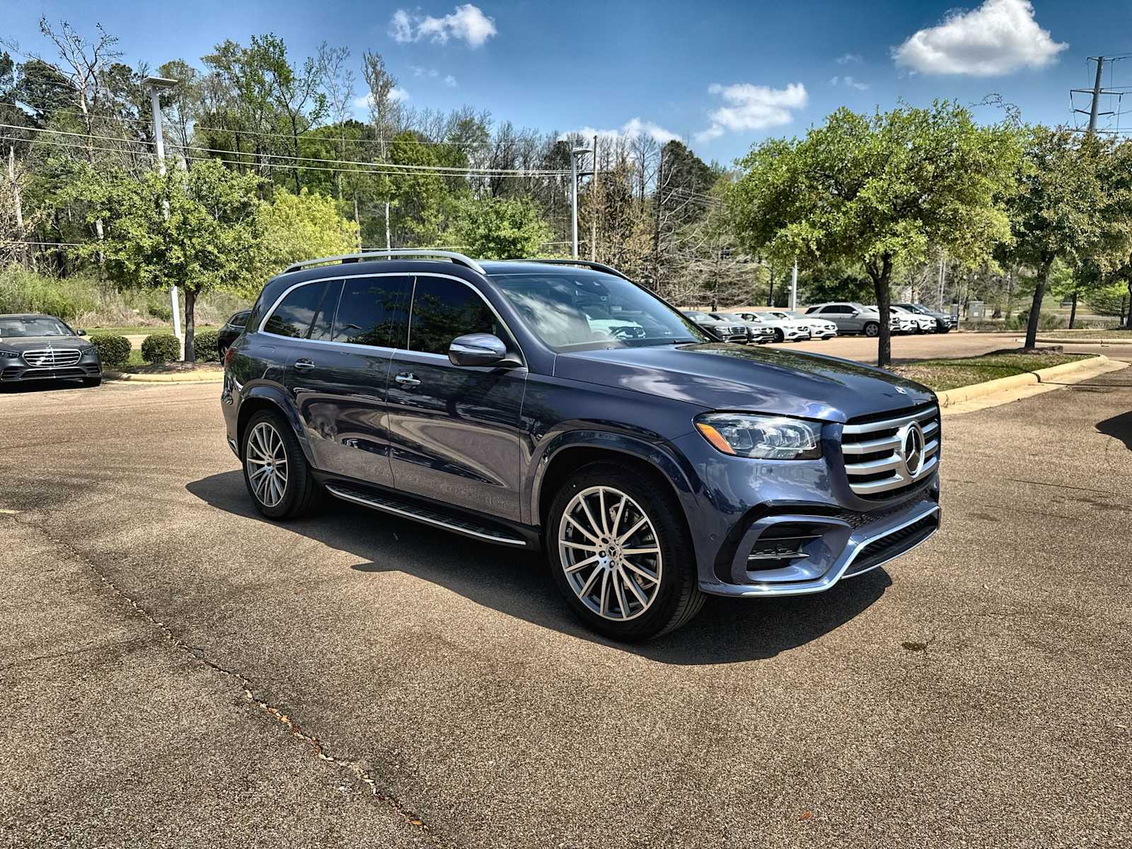 Thumbnail: 2026 Mercedes-Benz GLS - 11