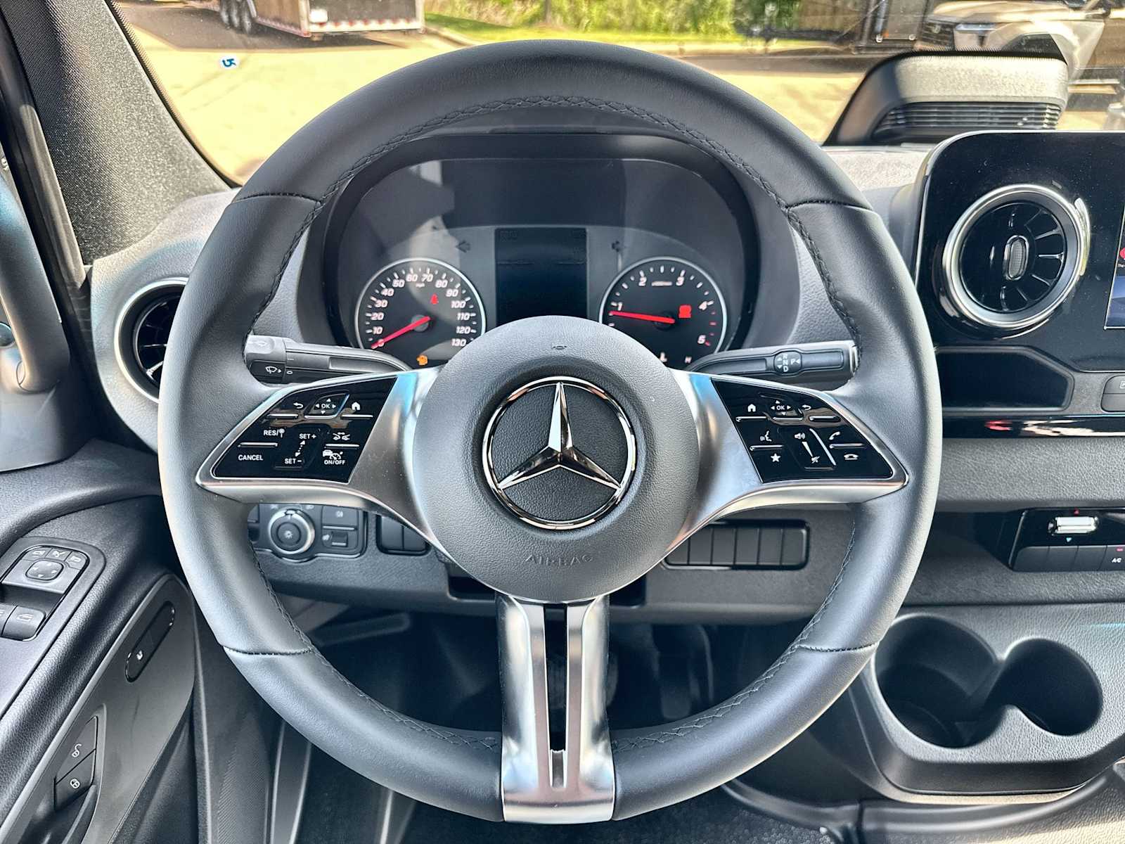 Thumbnail: 2026 Mercedes-Benz Sprinter - 19