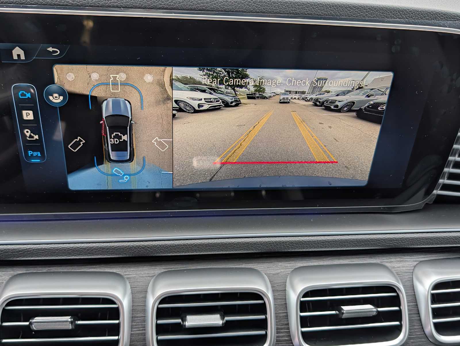 Thumbnail: 2026 Mercedes-Benz GLE - 13