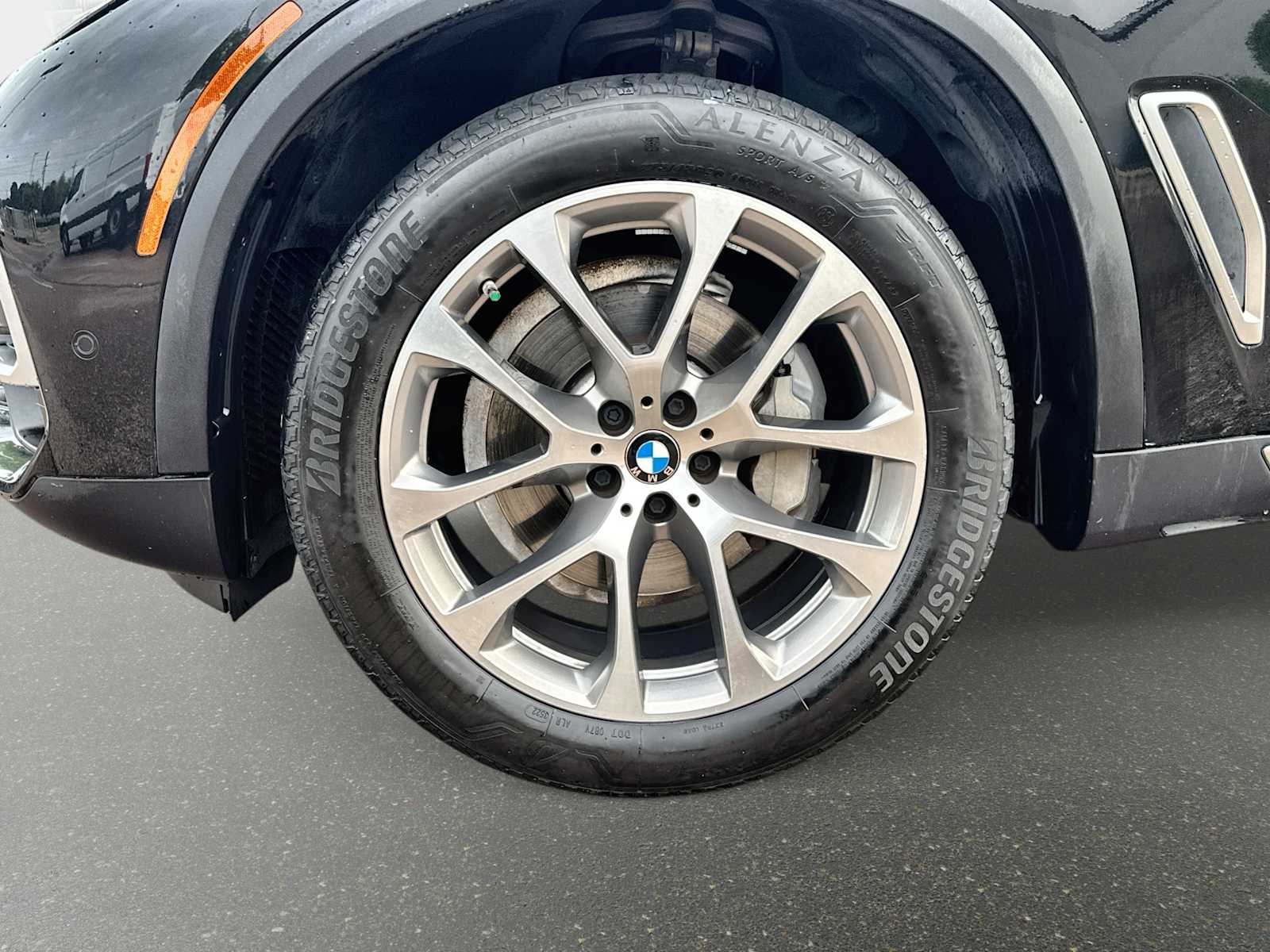Thumbnail: 2023 BMW X5 - 15