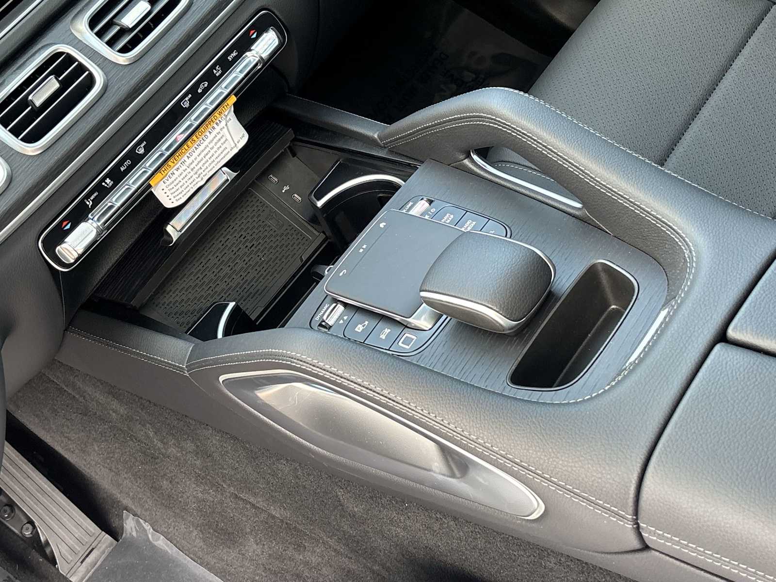 Thumbnail: 2026 Mercedes-Benz GLE - 22