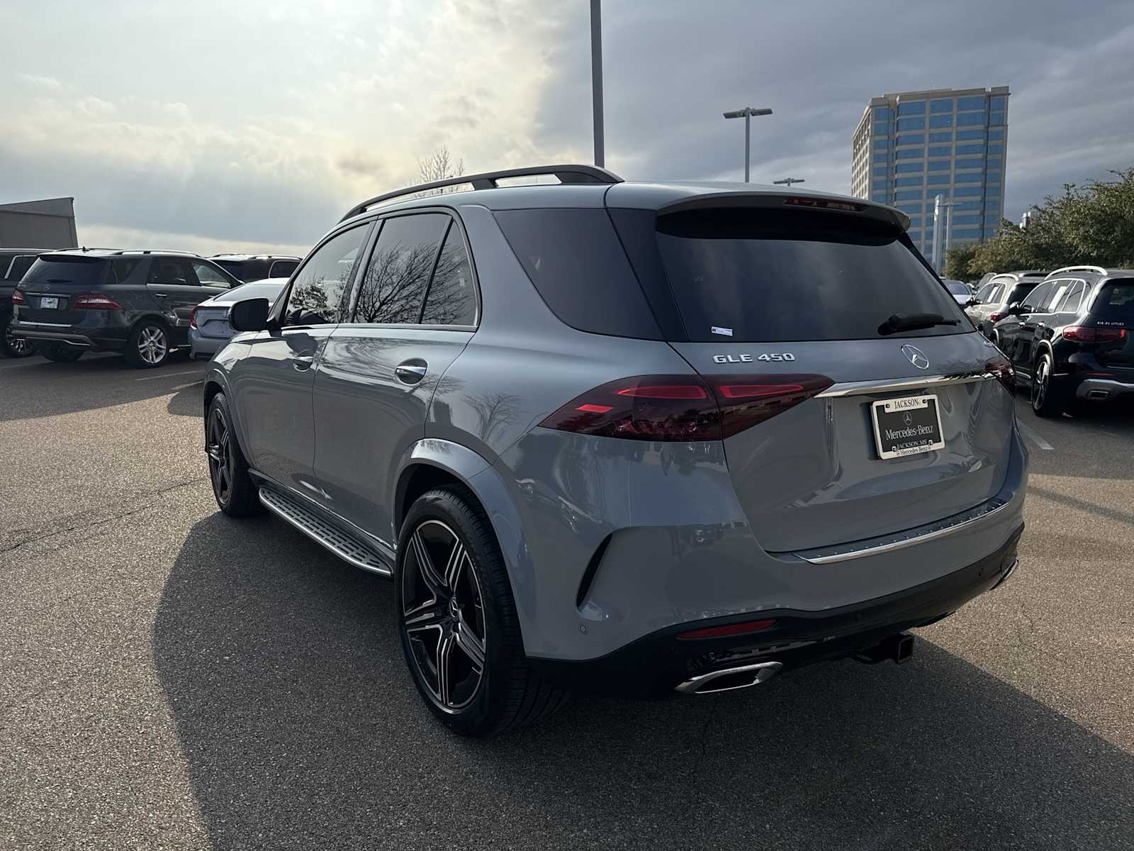 Thumbnail: 2026 Mercedes-Benz GLE - 4