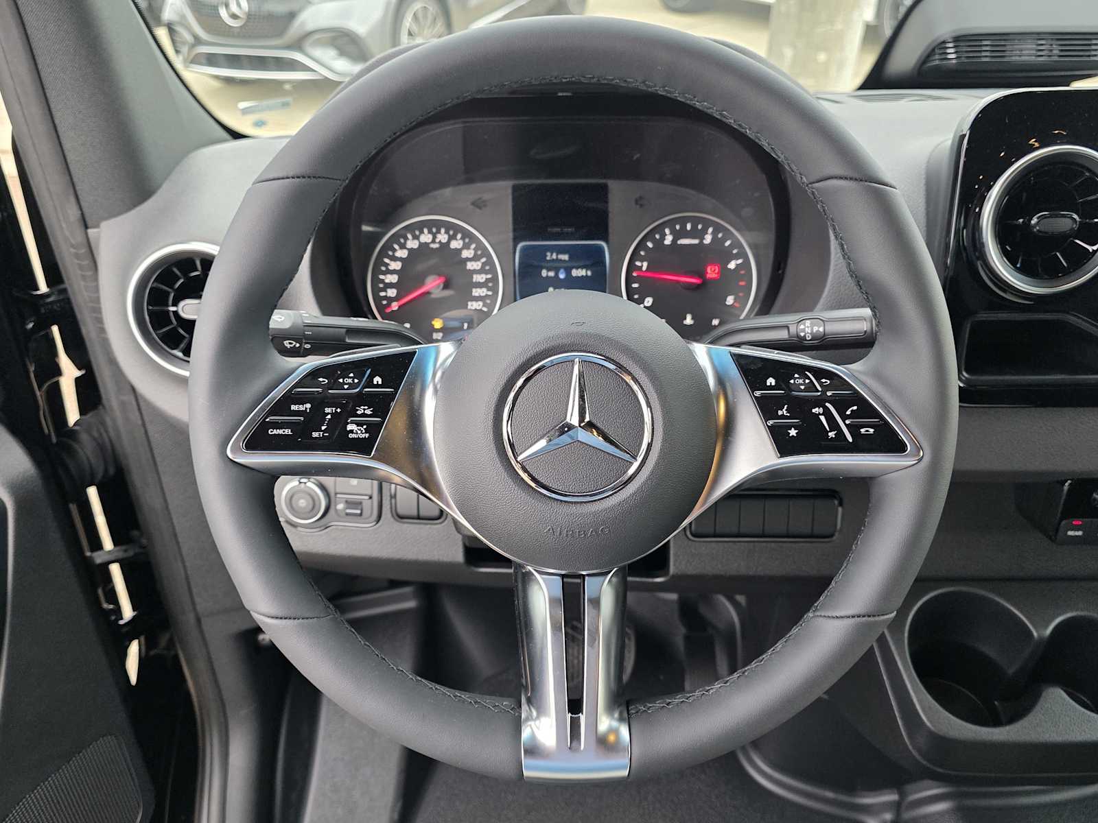 Thumbnail: 2026 Mercedes-Benz Sprinter - 21