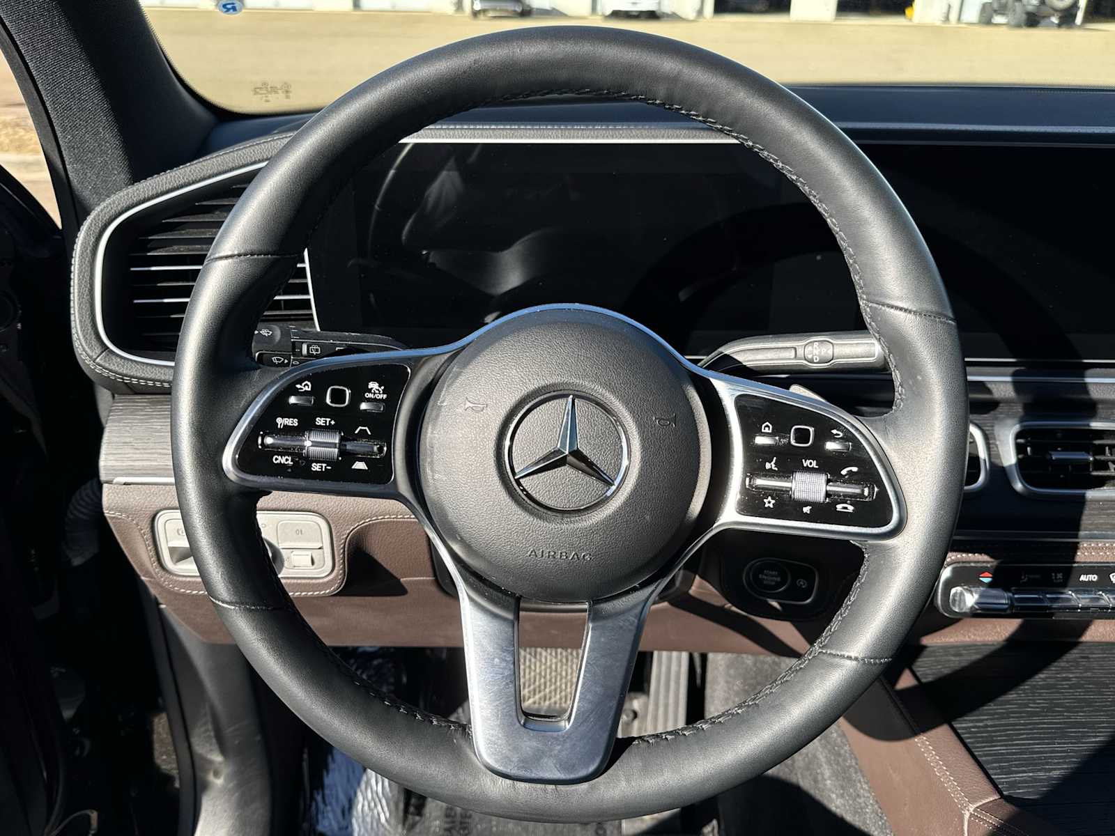 Thumbnail: 2023 Mercedes-Benz GLE - 21