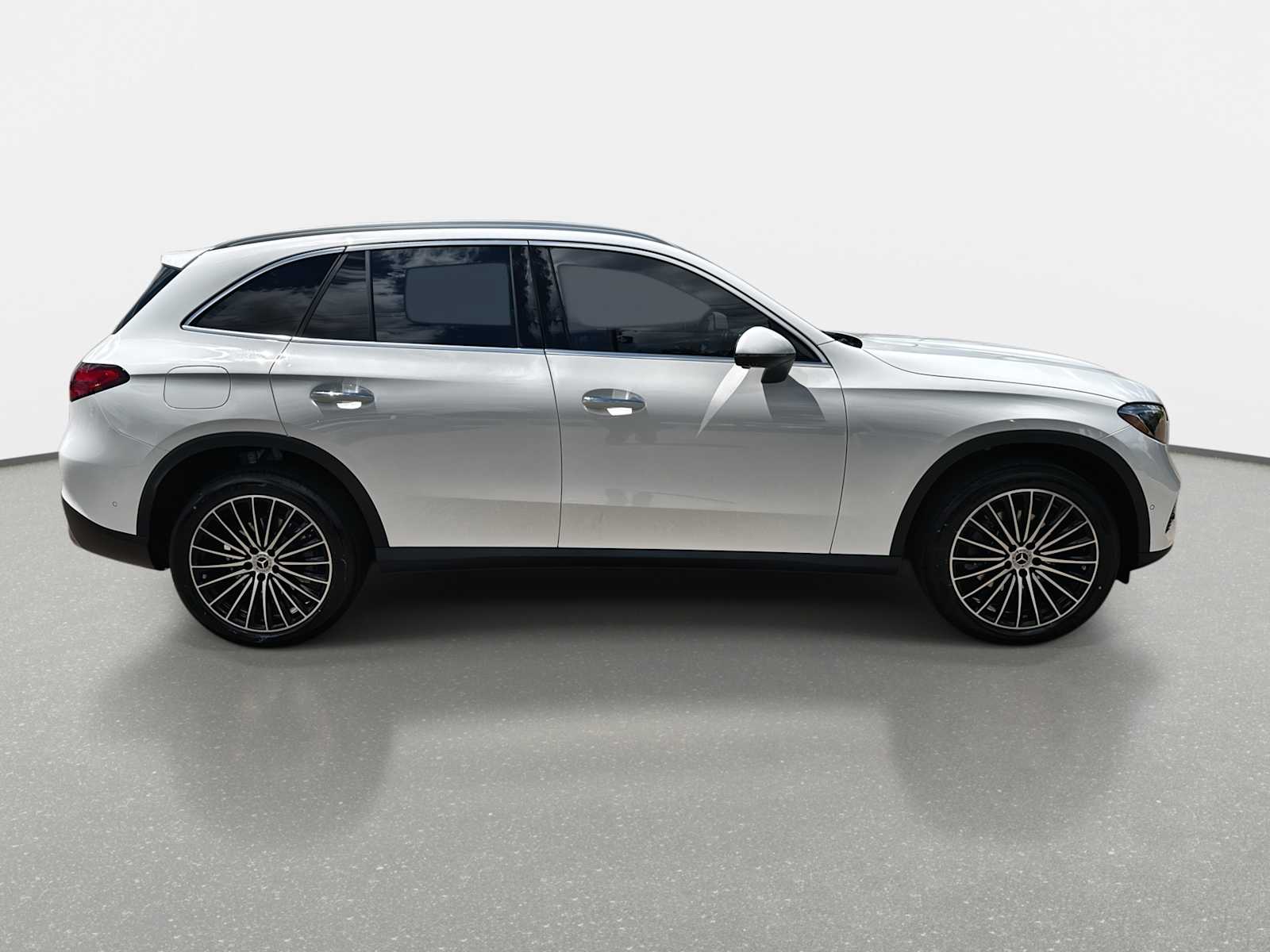 Thumbnail: 2026 Mercedes-Benz GLC - 10