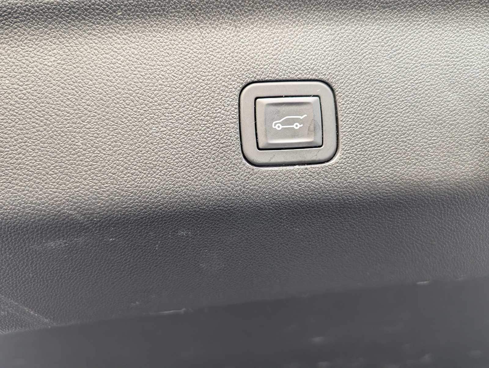 Thumbnail: 2025 GMC Yukon - 30