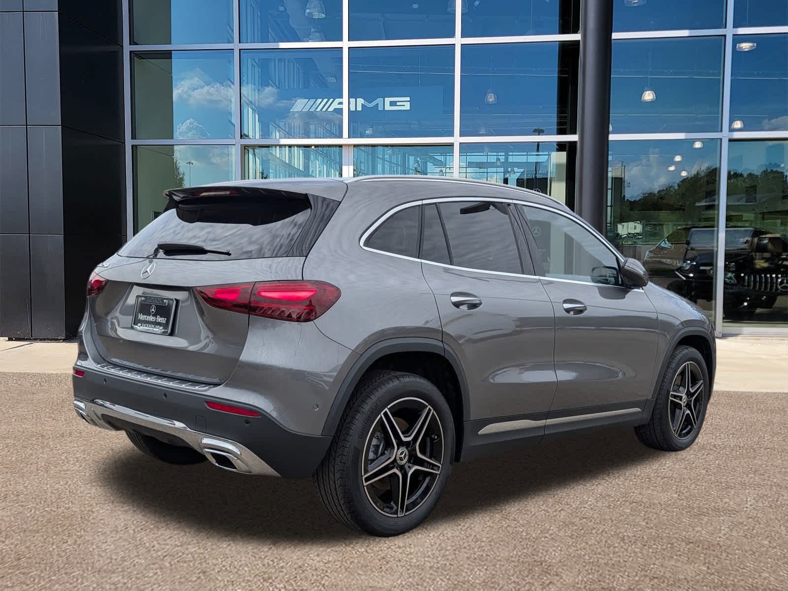 Thumbnail: 2026 Mercedes-Benz GLA - 4