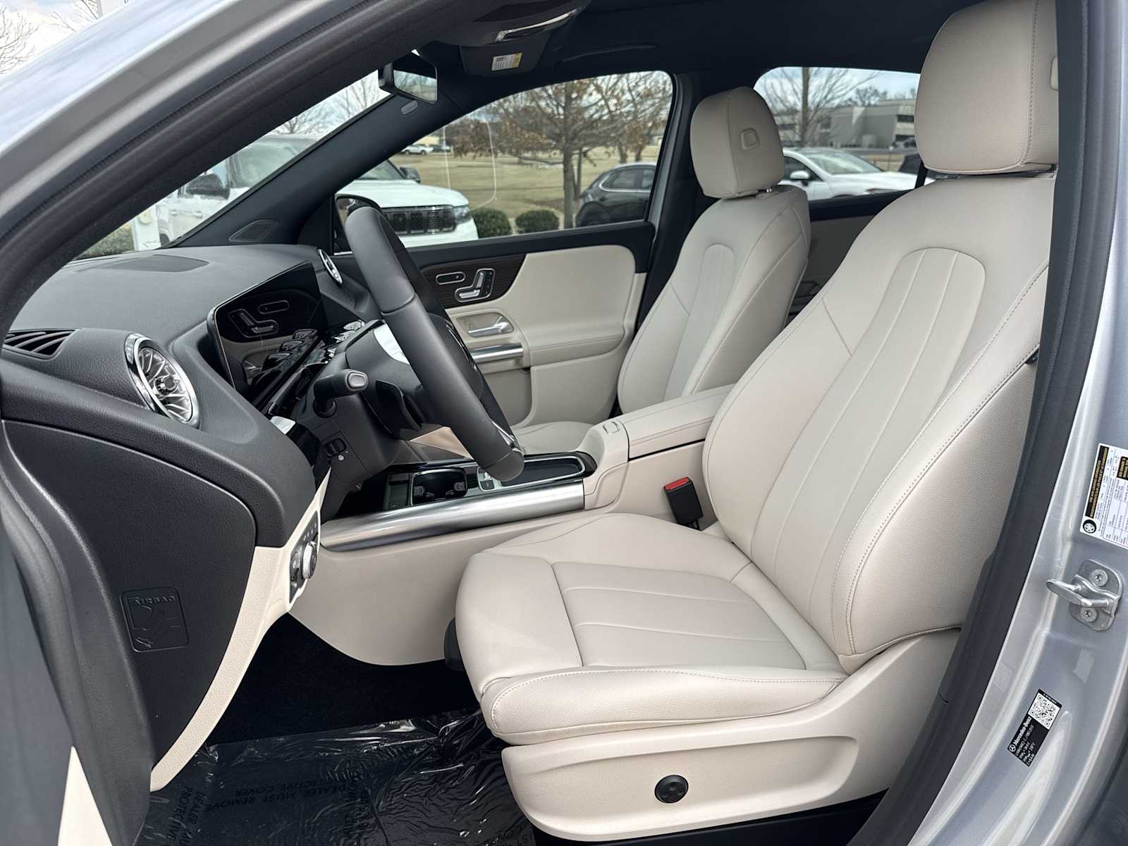 Thumbnail: 2026 Mercedes-Benz GLA - 15