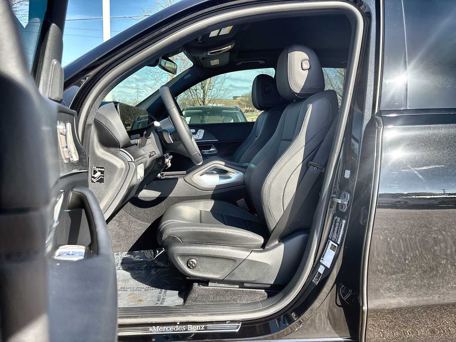 Thumbnail: 2026 Mercedes-Benz GLE - 2