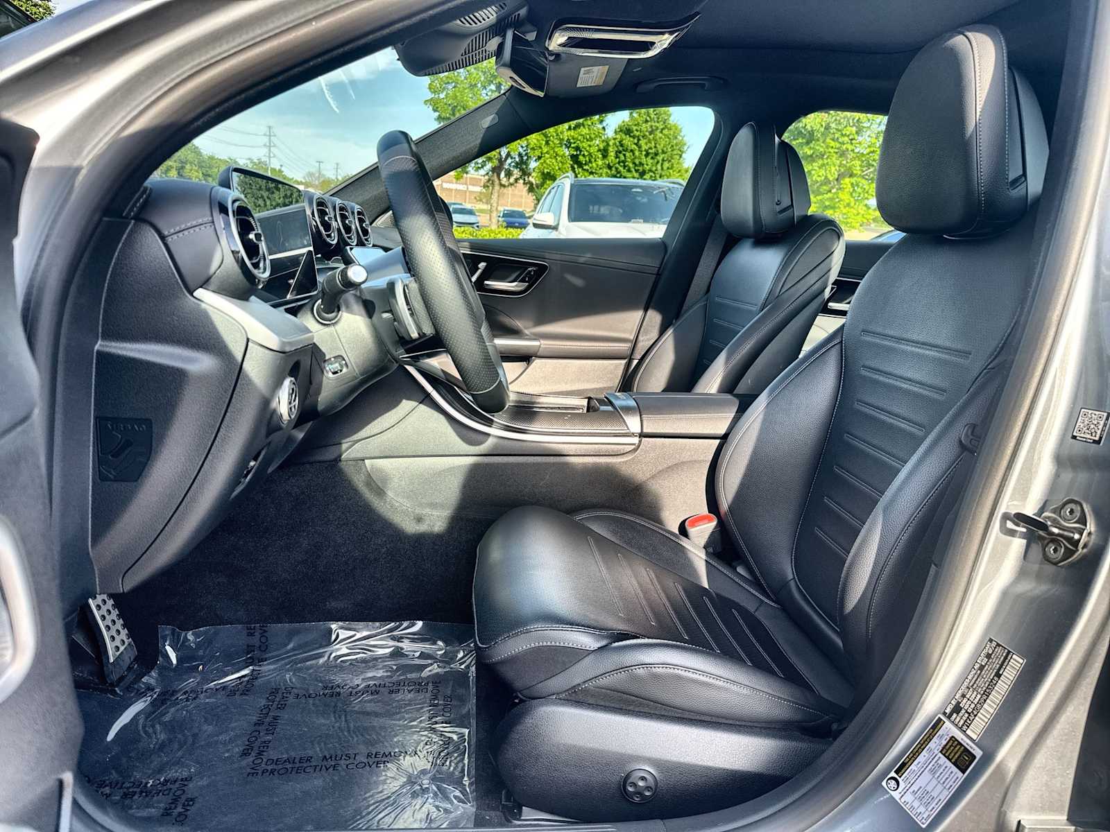 Thumbnail: 2023 Mercedes-Benz C-Class - 3