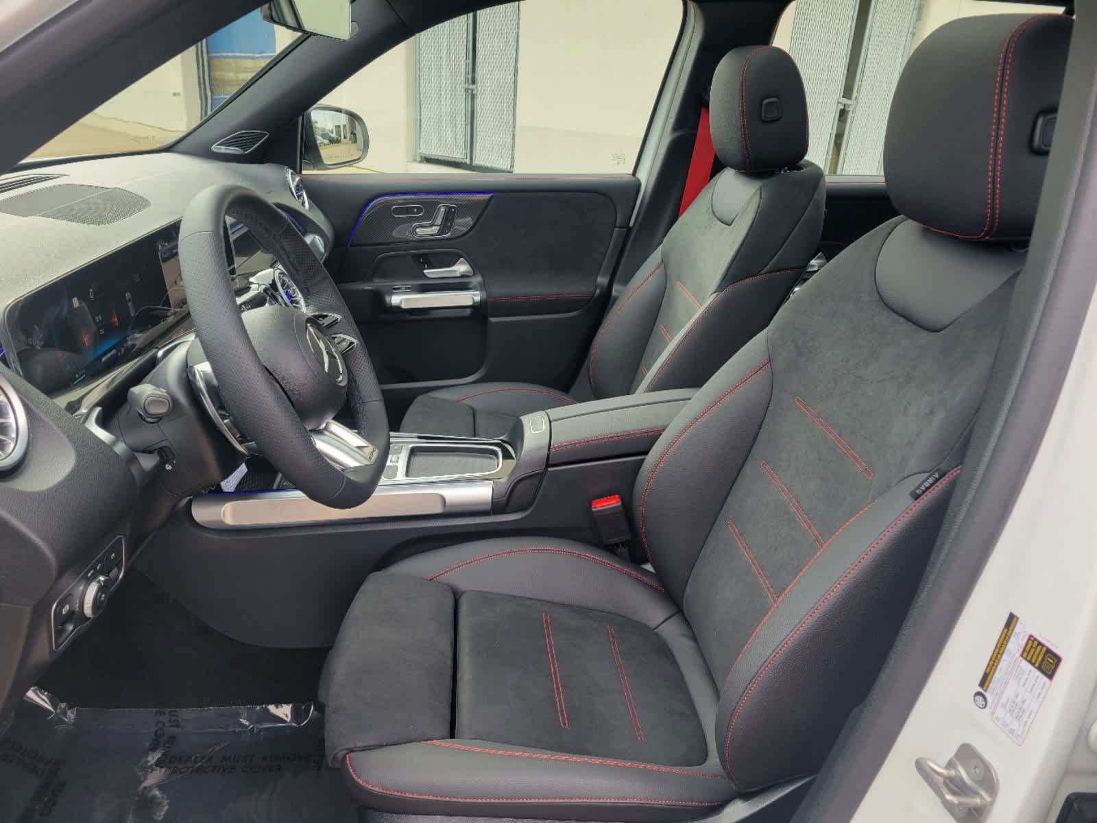 Thumbnail: 2025 Mercedes-Benz GLB - 9