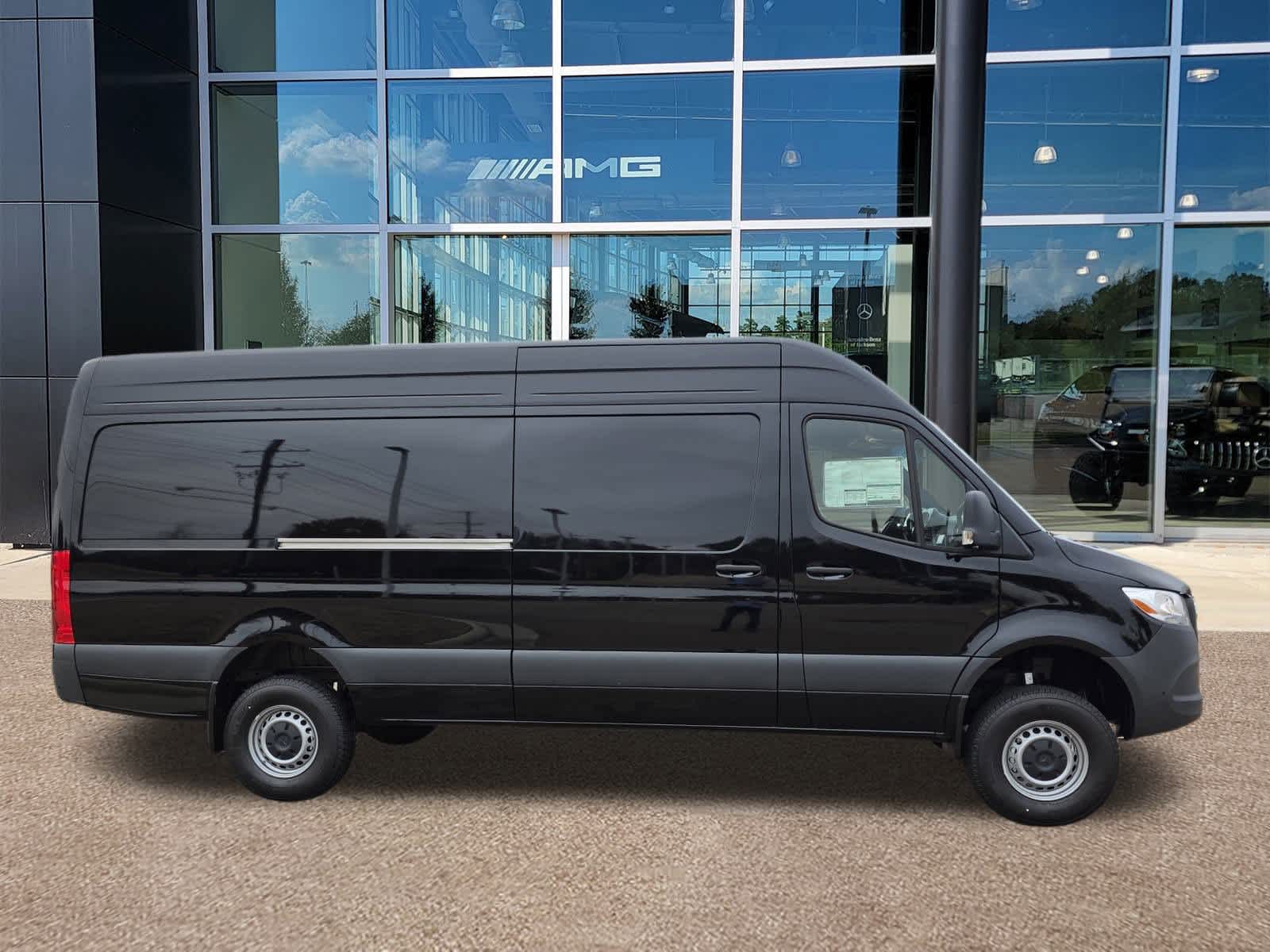 Thumbnail: 2026 Mercedes-Benz Sprinter - 7