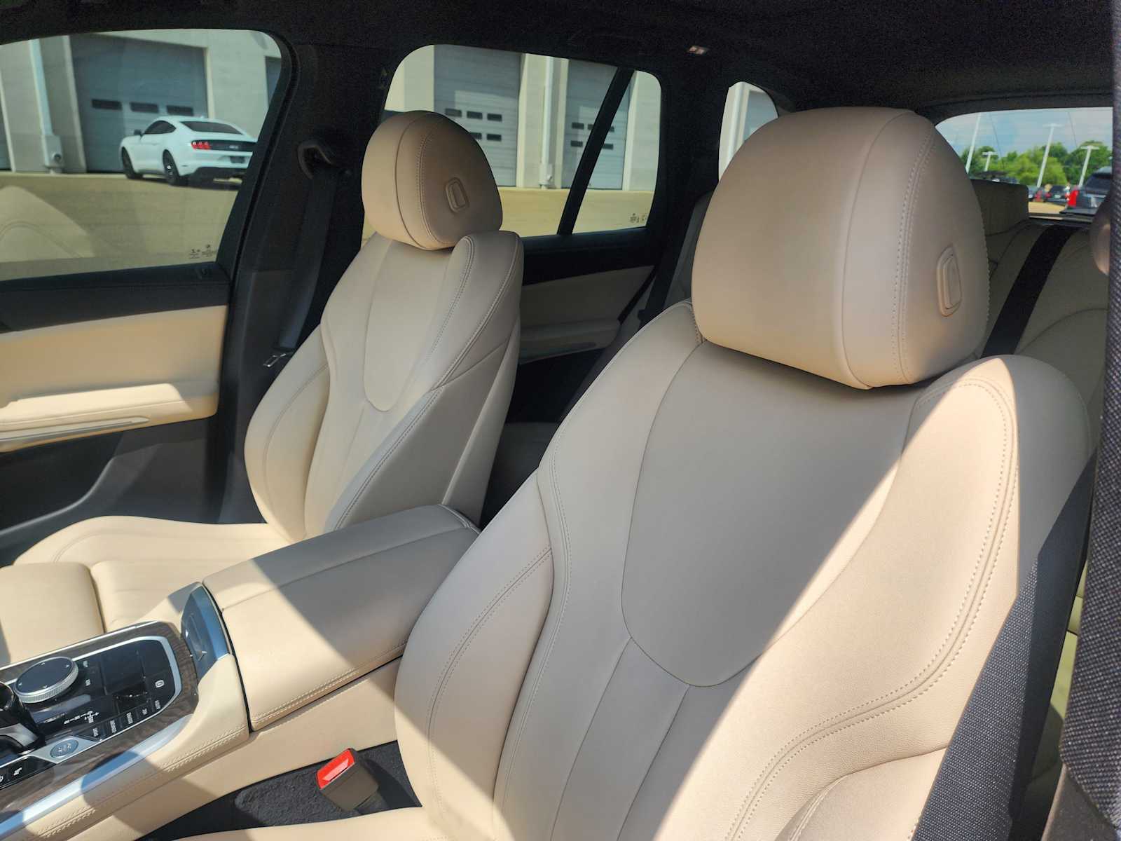 Thumbnail: 2022 BMW X5 - 6