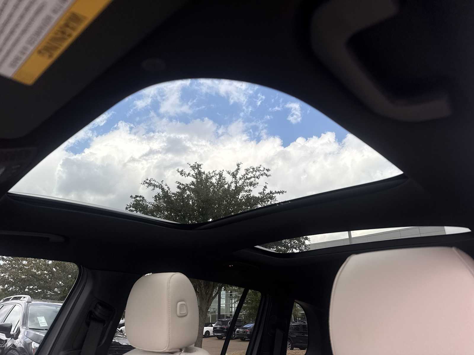 Thumbnail: 2026 Mercedes-Benz GLB - 17