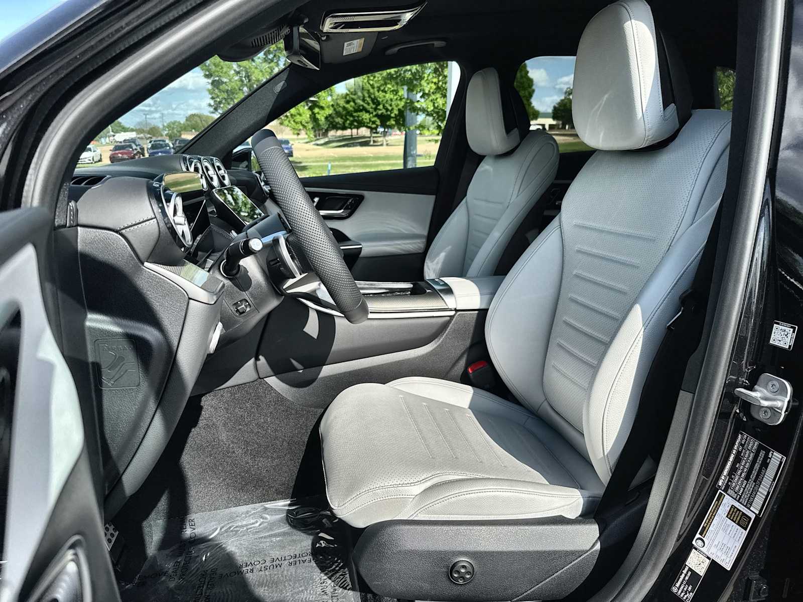 Thumbnail: 2026 Mercedes-Benz GLC - 3