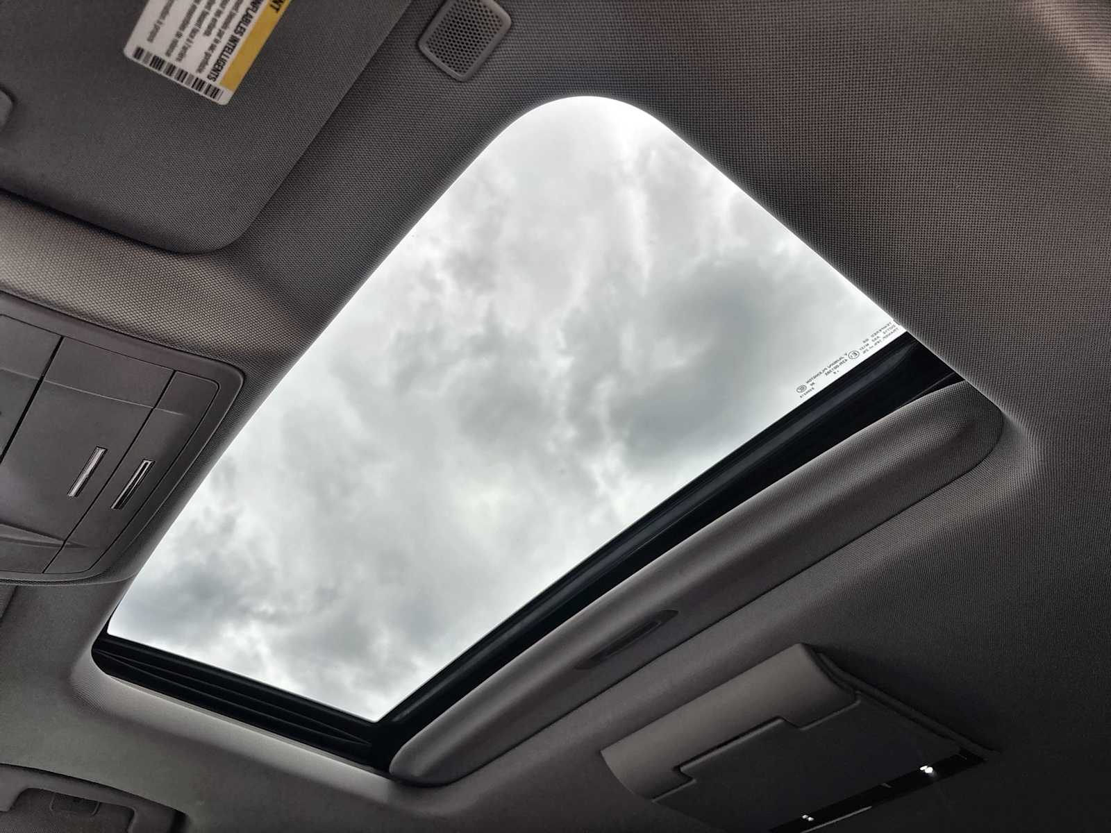 Thumbnail: 2019 GMC Yukon - 28