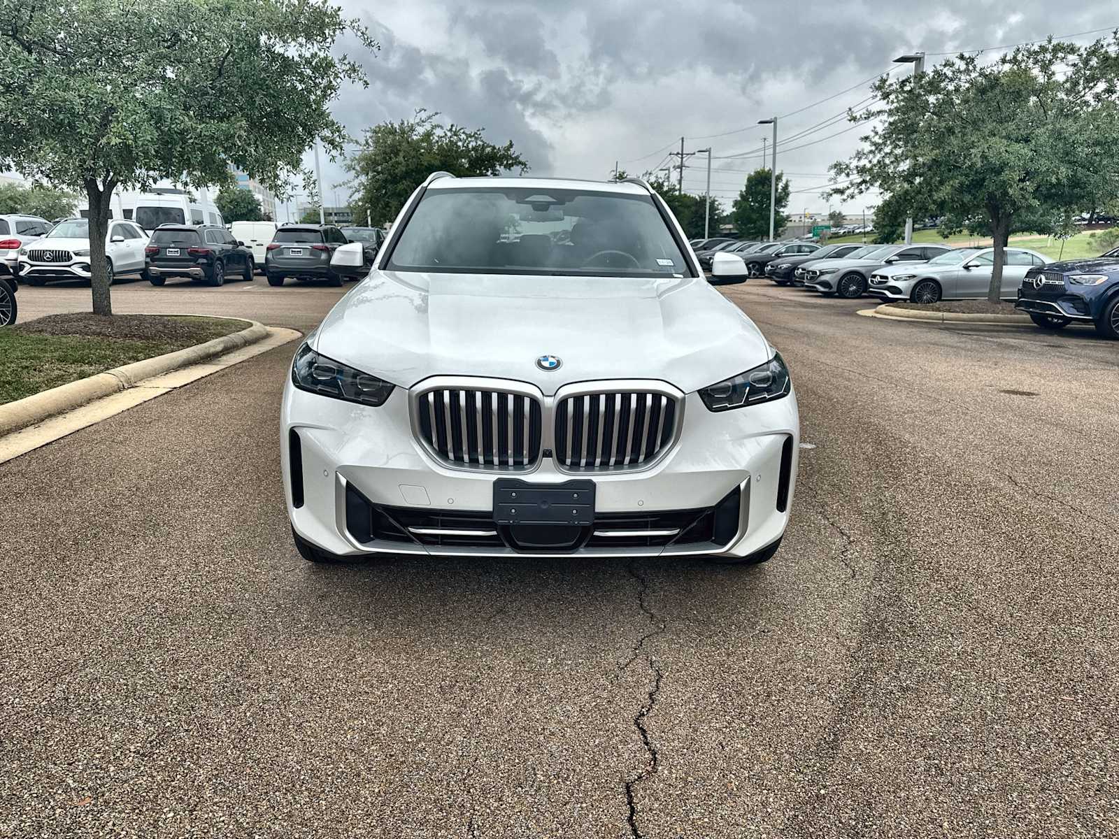 Thumbnail: 2026 BMW X5 - 12